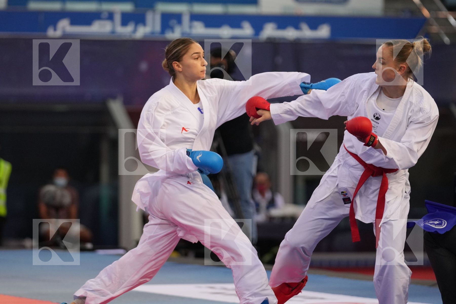 AGIER ALIZEE (FRANCE) vs BRATIC MELISSA (CANADA) in Female Kumite -68 Kg - bronze bout