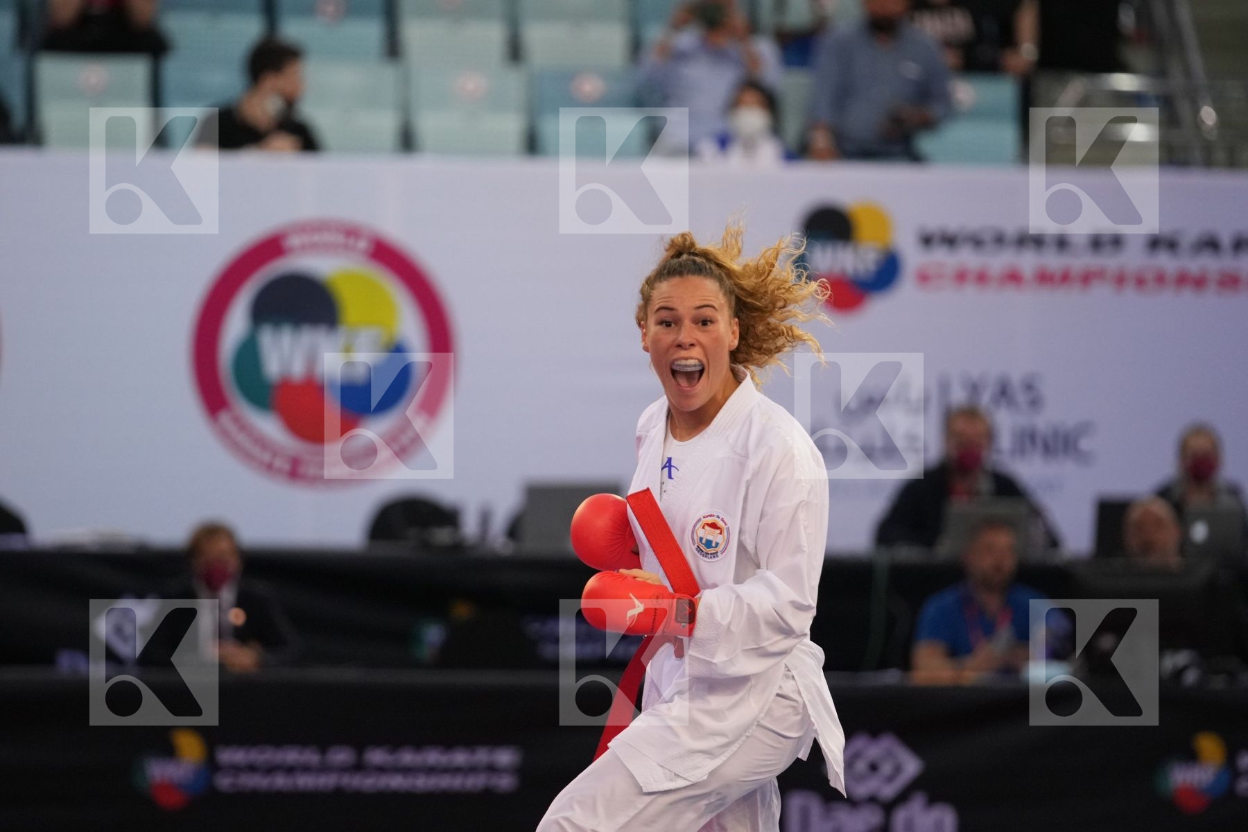 SNEL LYNN (NETHERLANDS) vs JUMAA HAYA (CANADA) in Female Kumite -61 Kg - bronze bout