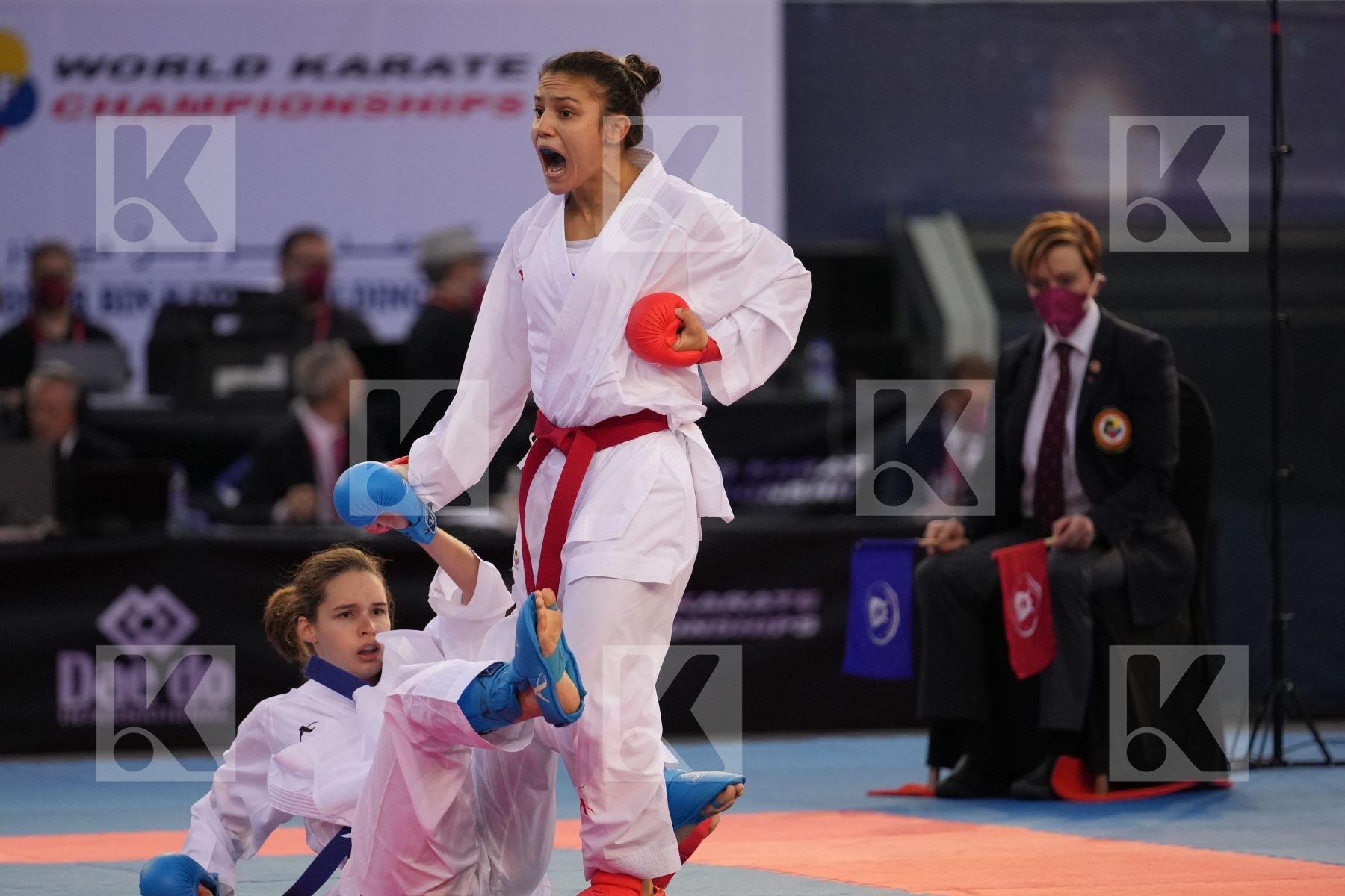 GORANOVA IVET (BULGARIA) vs WARLING JENNIFER (LUXEMBOURG) in Female Kumite -55 Kg - bronze bout