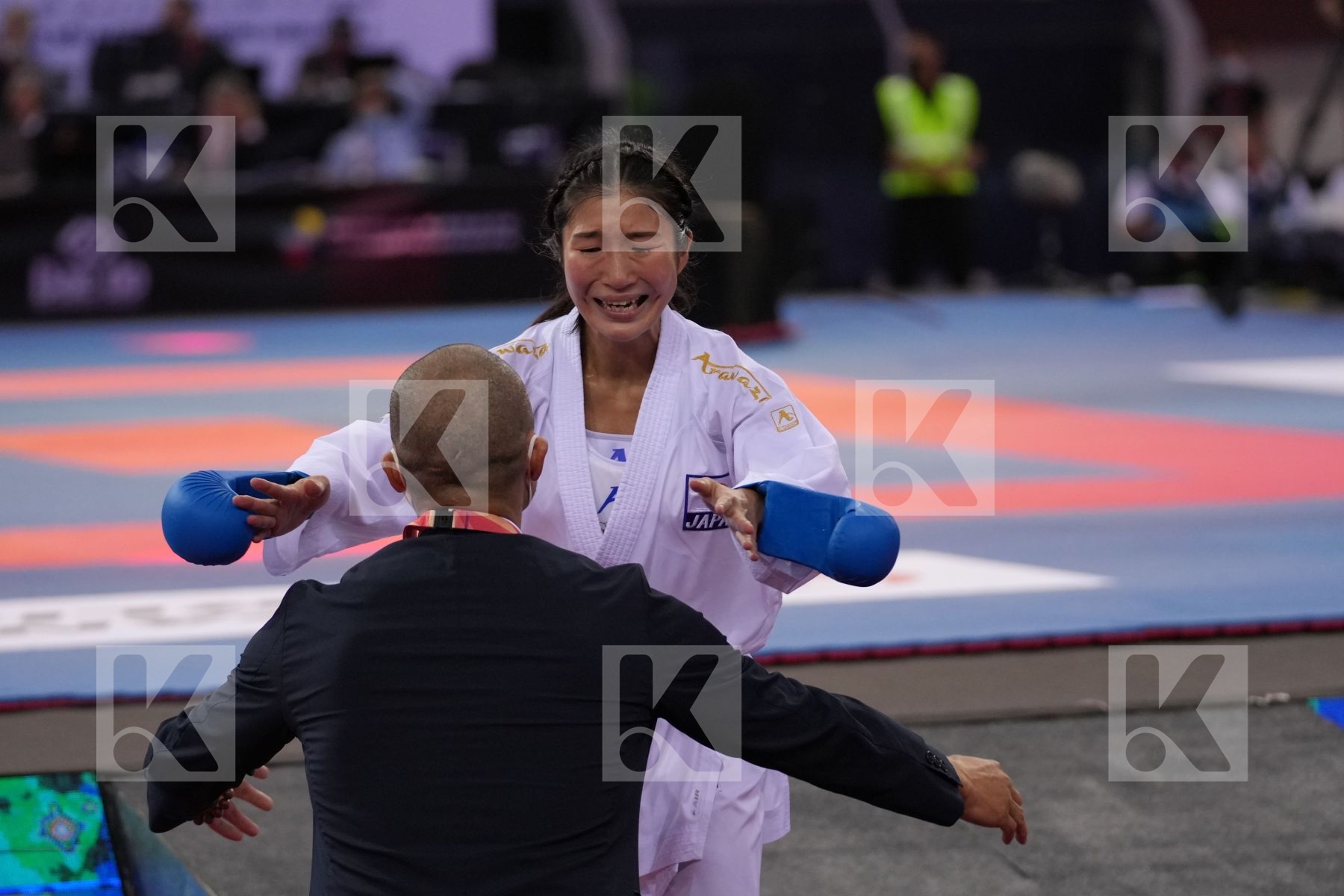 HUBRICH SHARA (GERMANY) vs MIYAHARA MIHO (JAPAN) in Female Kumite -50 Kg - final bout