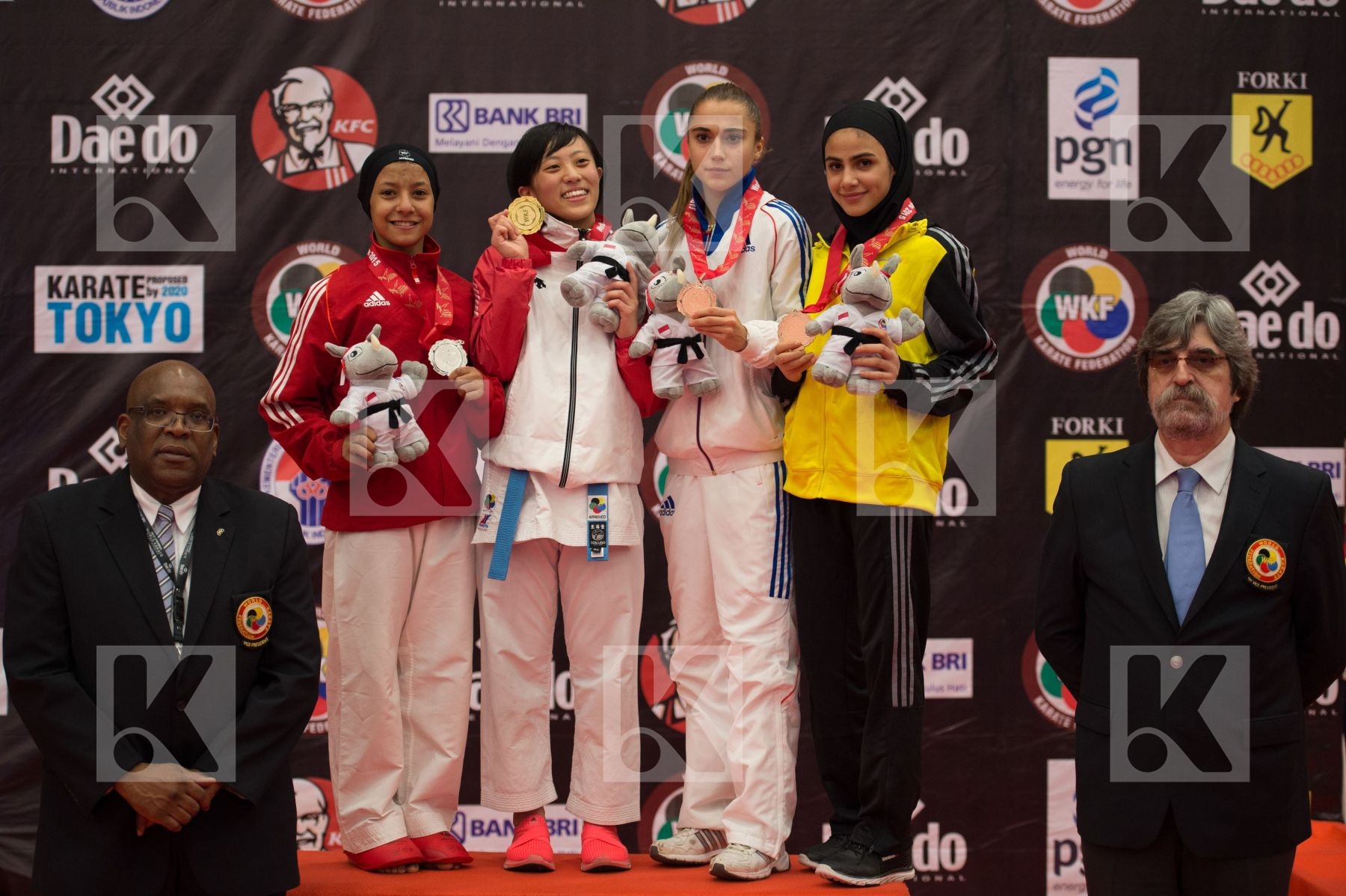 -48 kg Abdelkader Esraa Bahmanyar Estalkhbejari Sara Bourcois Au