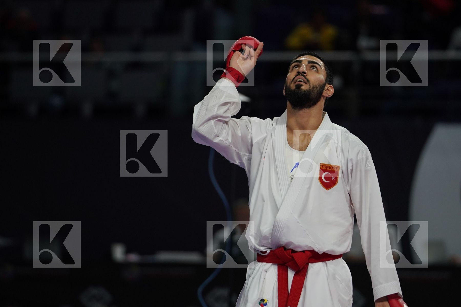 ALPARSLAN YAMANOGLU (TURKEY) vs ALEXANDER PSHENITSYN (RUSSIAN FEDERATION) in Senior Kumite 84+ Kg - Bronze bout