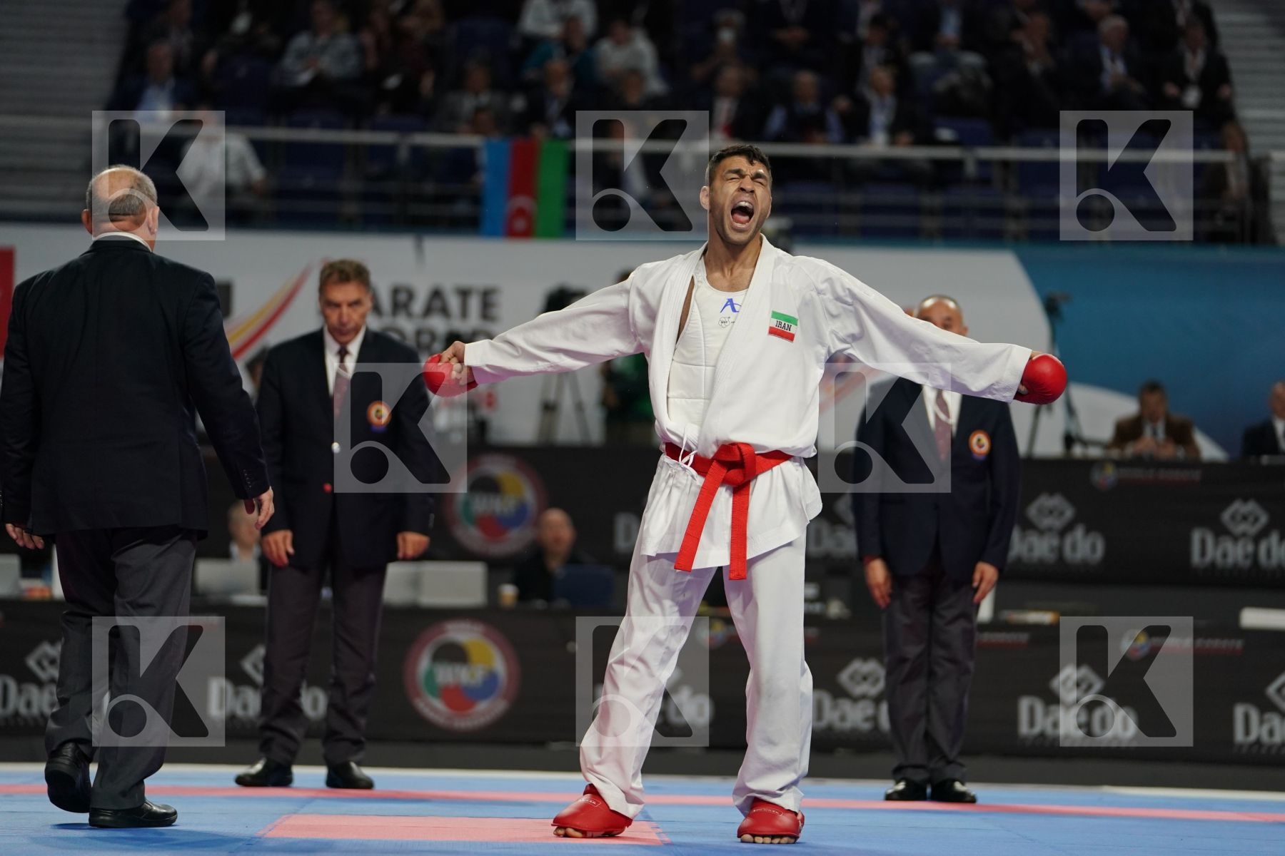 ZABIOLLAH POORSHAB (ISLAMIC REPUBLIC OF IRAN) vs DANIYAR YULDASHEV (KAZAKHSTAN) in Senior Kumite Ð 84 Kg - Bronze bout