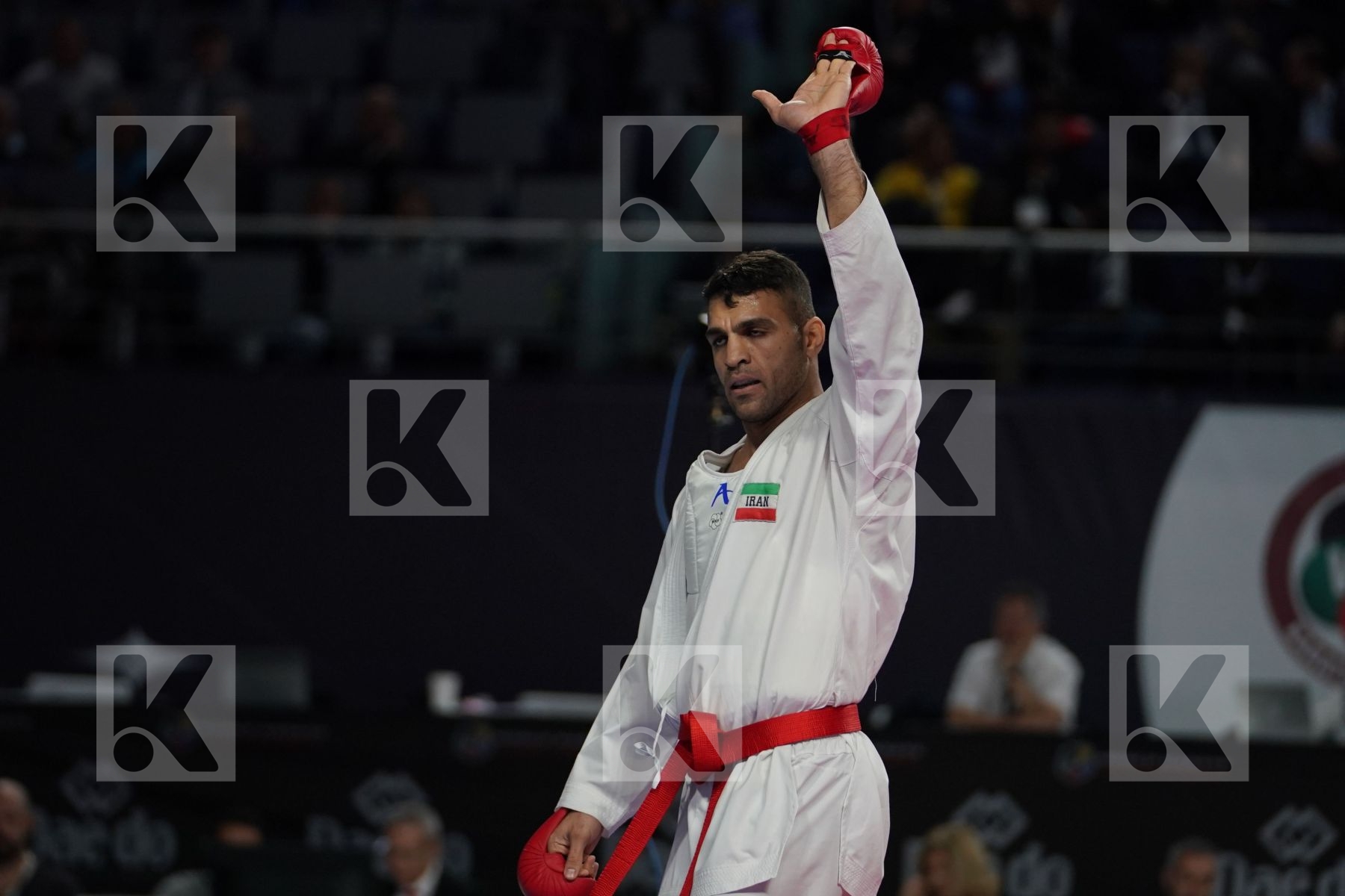 ZABIOLLAH POORSHAB (ISLAMIC REPUBLIC OF IRAN) vs DANIYAR YULDASHEV (KAZAKHSTAN) in Senior Kumite Ð 84 Kg - Bronze bout