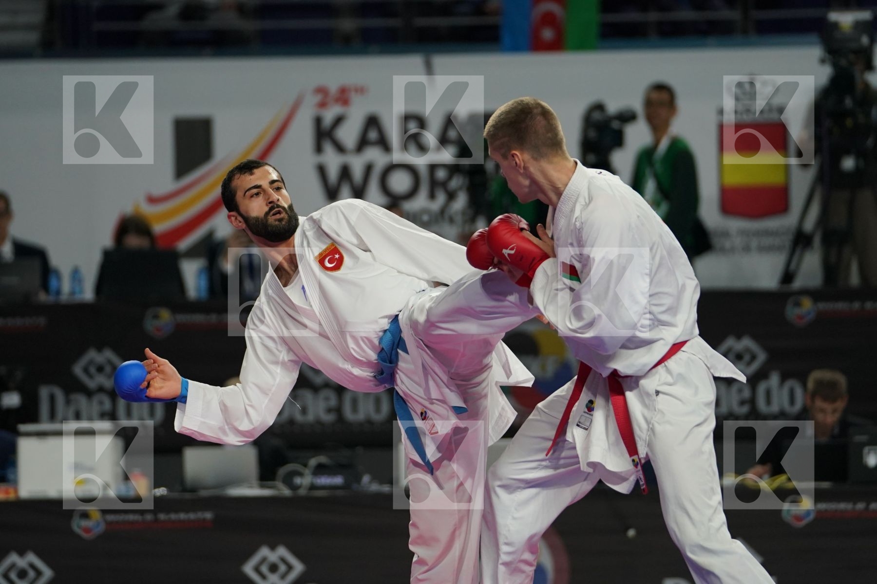ANTON ISAKAU (BELARUS) vs UGUR AKTAS (TURKEY) in Senior Kumite Ð 84 Kg - Bronze bout