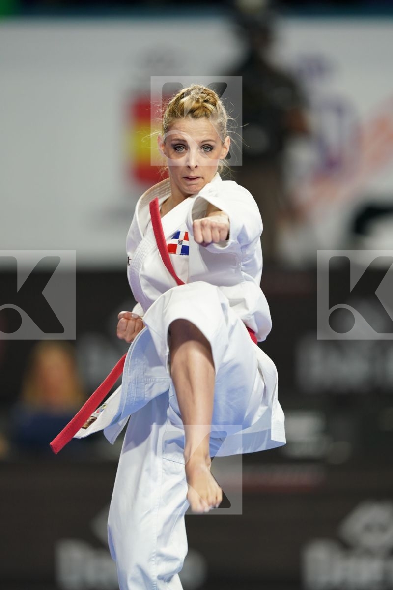 MARIA DIMITROVA (DOMINICAN REPUBLIC) vs MO SHEUNG GRACE LAU (HONG KONG, CHINA) in Senior Female Kata - Bronze bout
