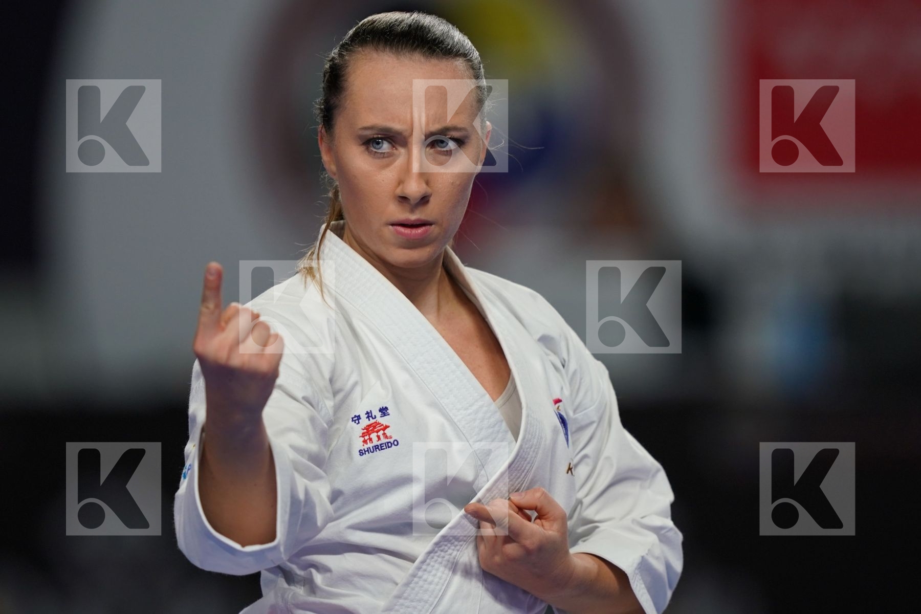 ALEXANDRA FERACCI (FRANCE) vs VIVIANA BOTTARO (ITALY) in Senior Female Kata - Bronze bout