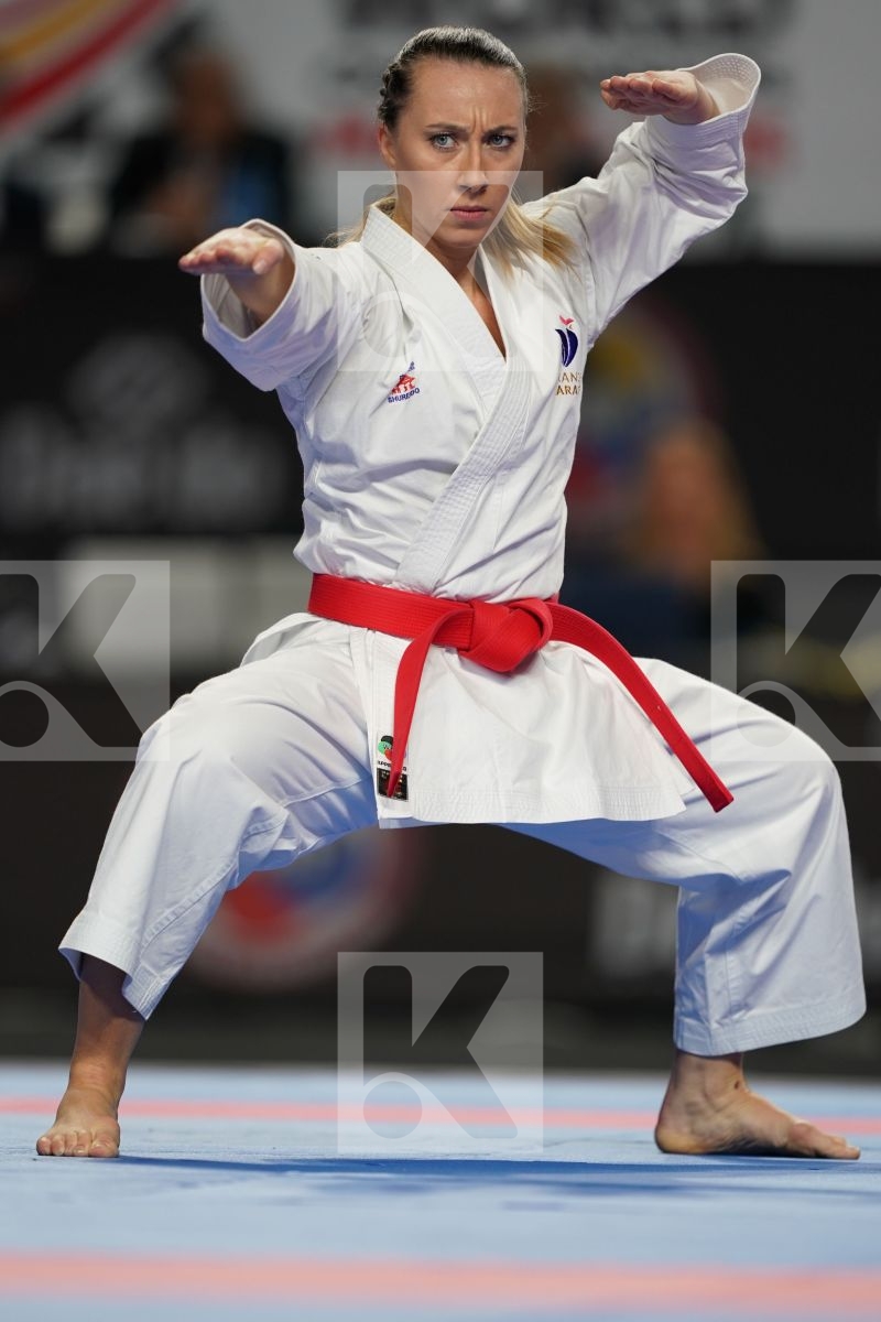 ALEXANDRA FERACCI (FRANCE) vs VIVIANA BOTTARO (ITALY) in Senior Female Kata - Bronze bout