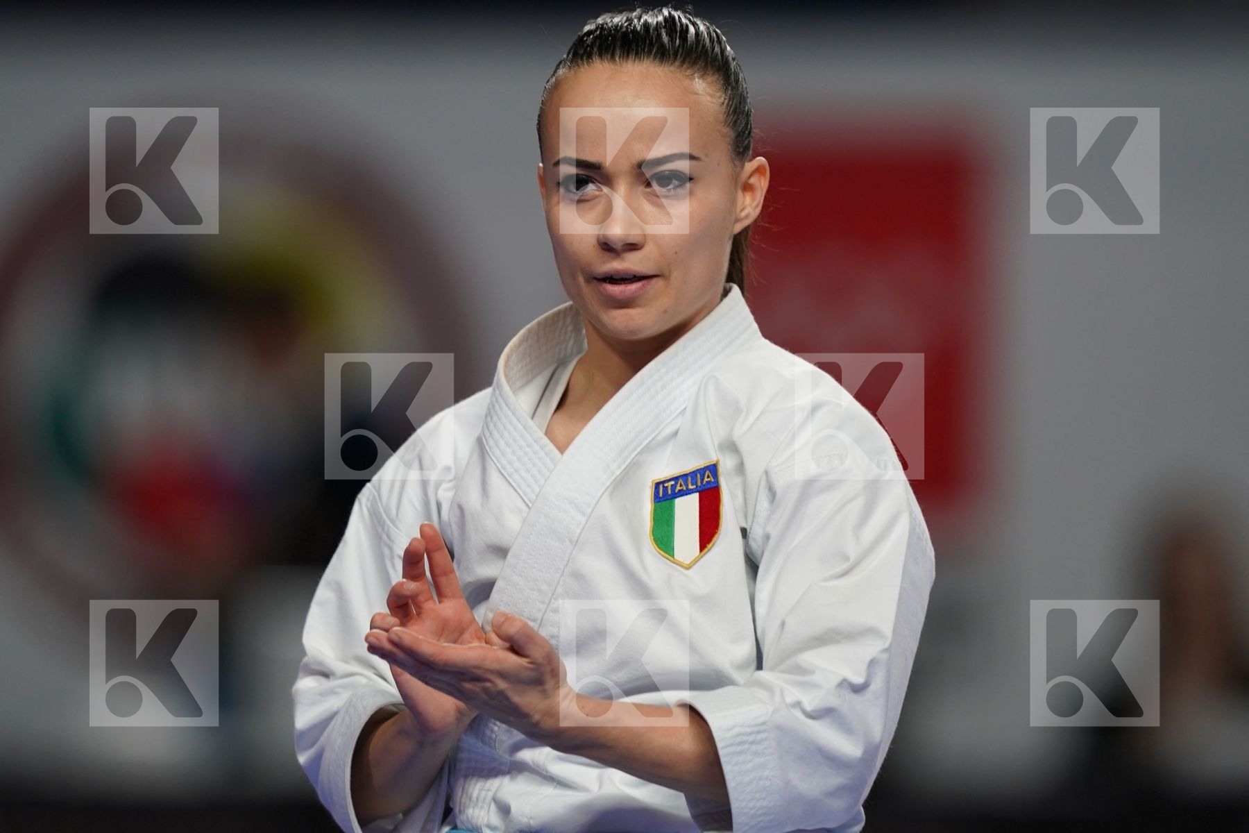 ALEXANDRA FERACCI (FRANCE) vs VIVIANA BOTTARO (ITALY) in Senior Female Kata - Bronze bout