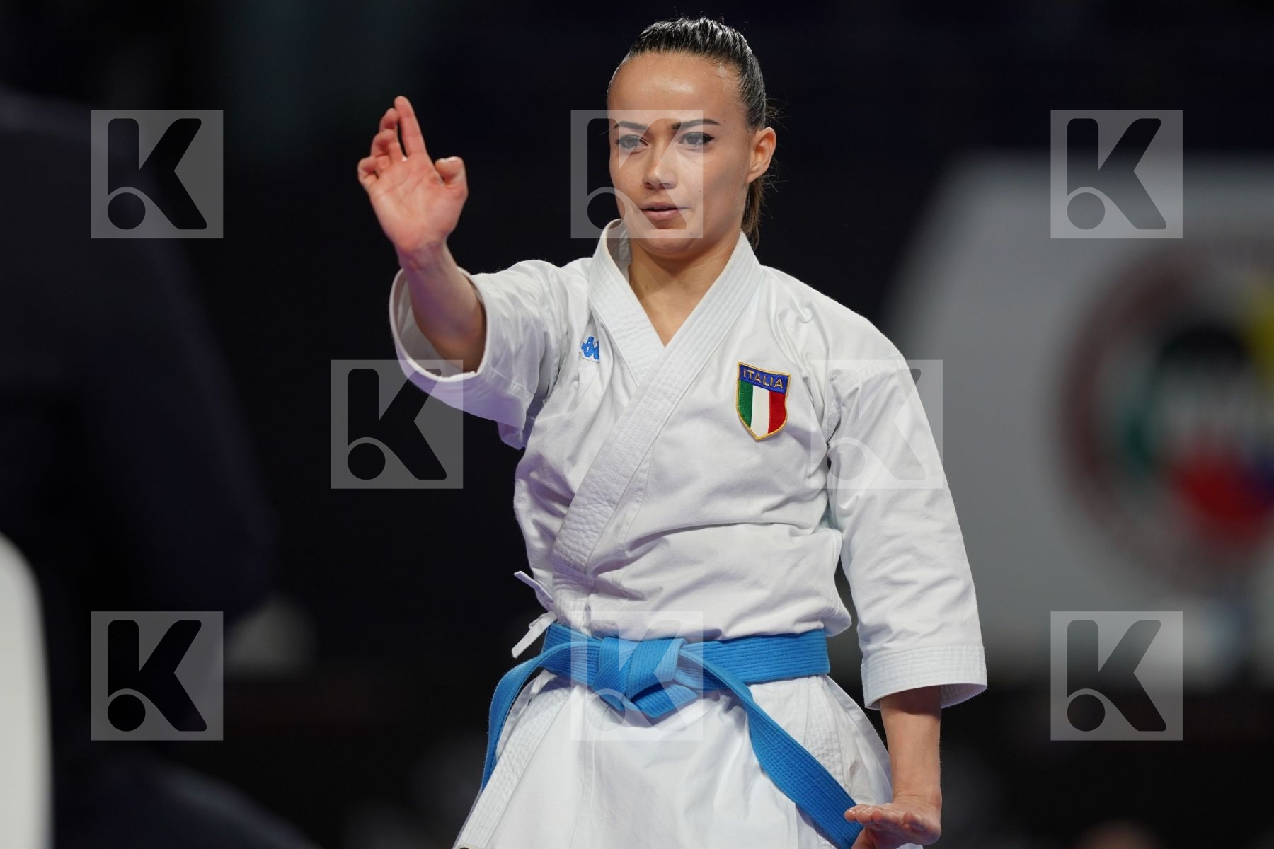ALEXANDRA FERACCI (FRANCE) vs VIVIANA BOTTARO (ITALY) in Senior Female Kata - Bronze bout