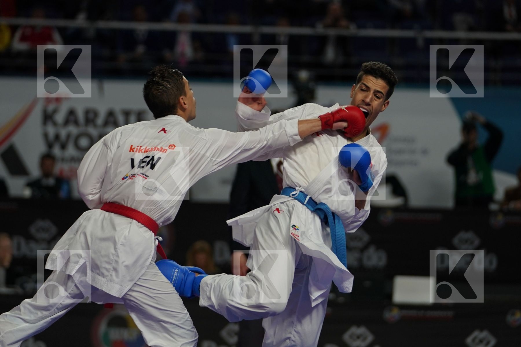 JOVANNI MARTINEZ (VENEZUELA) vs ABDESSALAM AMEKNASSI (MOROCCO in Senior Kumite -60 Kg - Bronze bout