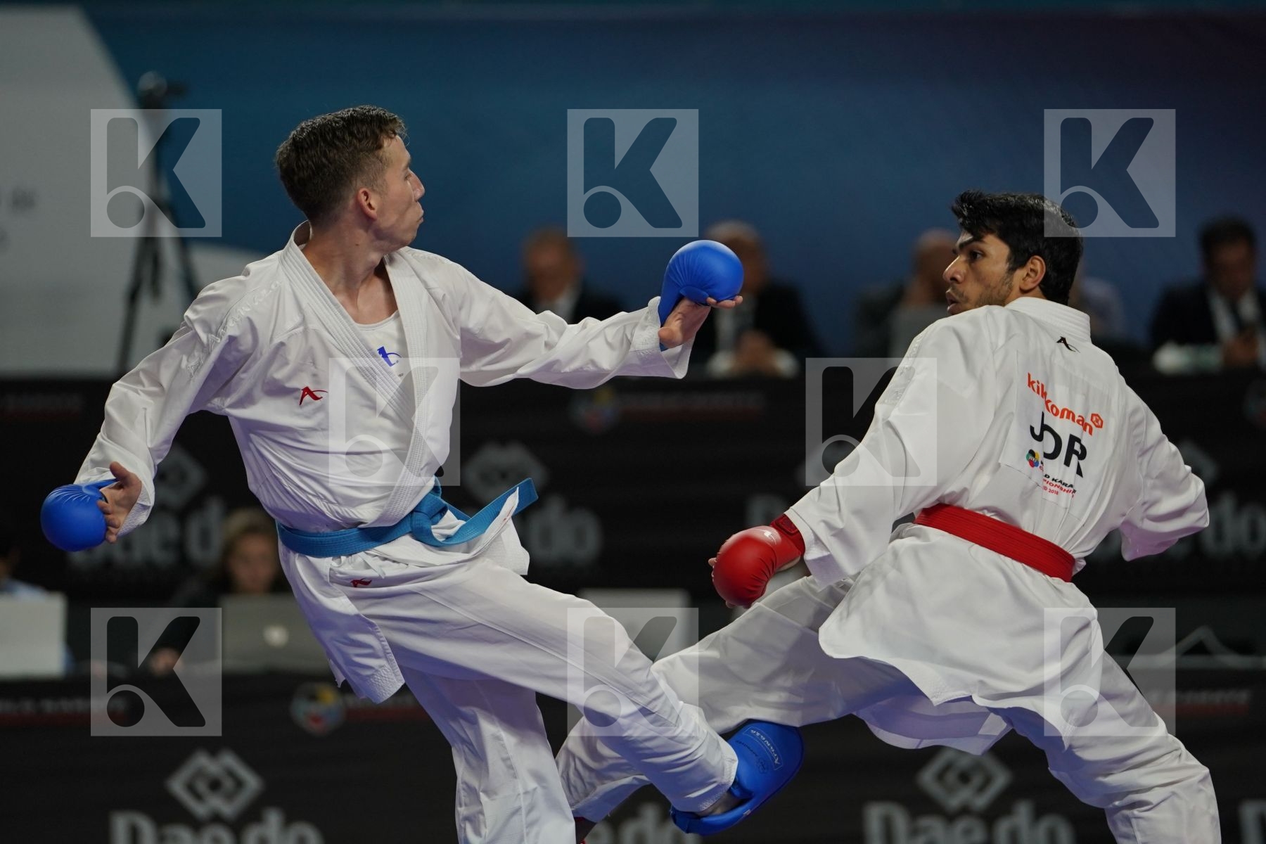 ABDEL RAHMAN ALMASATFA (JORDAN) vs CAMILO VELOZO (CHILE) in Senior Kumite -67 Kg - Bronze bout