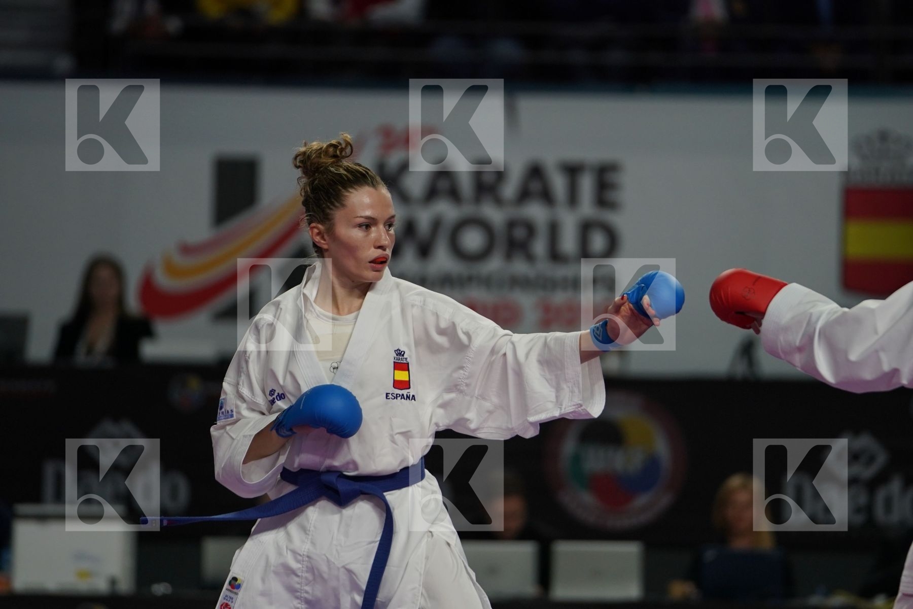 ISLAMIC REPUBLIC OF IRAN (ABBASLI, ALIPOURKESHKA, CHALAKI, ZANGENEH_KARKOOTI) vs Spain (FERRER_GARCIA, PALACIO_GONZALEZ, TORRES_GARCIA, VIZCAINO_GONZALEZ) in Senior Team Female Kumite - Bronze bout