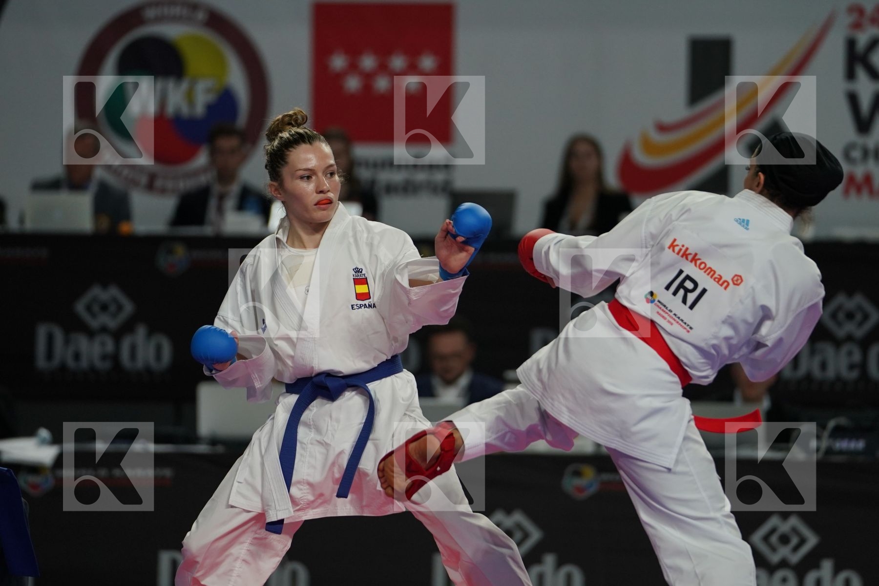 ISLAMIC REPUBLIC OF IRAN (ABBASLI, ALIPOURKESHKA, CHALAKI, ZANGENEH_KARKOOTI) vs Spain (FERRER_GARCIA, PALACIO_GONZALEZ, TORRES_GARCIA, VIZCAINO_GONZALEZ) in Senior Team Female Kumite - Bronze bout