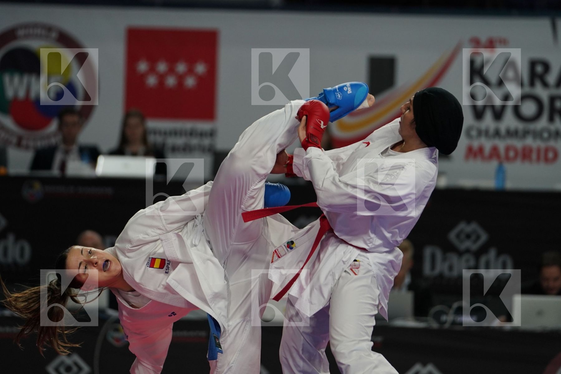 ISLAMIC REPUBLIC OF IRAN (ABBASLI, ALIPOURKESHKA, CHALAKI, ZANGENEH_KARKOOTI) vs Spain (FERRER_GARCIA, PALACIO_GONZALEZ, TORRES_GARCIA, VIZCAINO_GONZALEZ) in Senior Team Female Kumite - Bronze bout