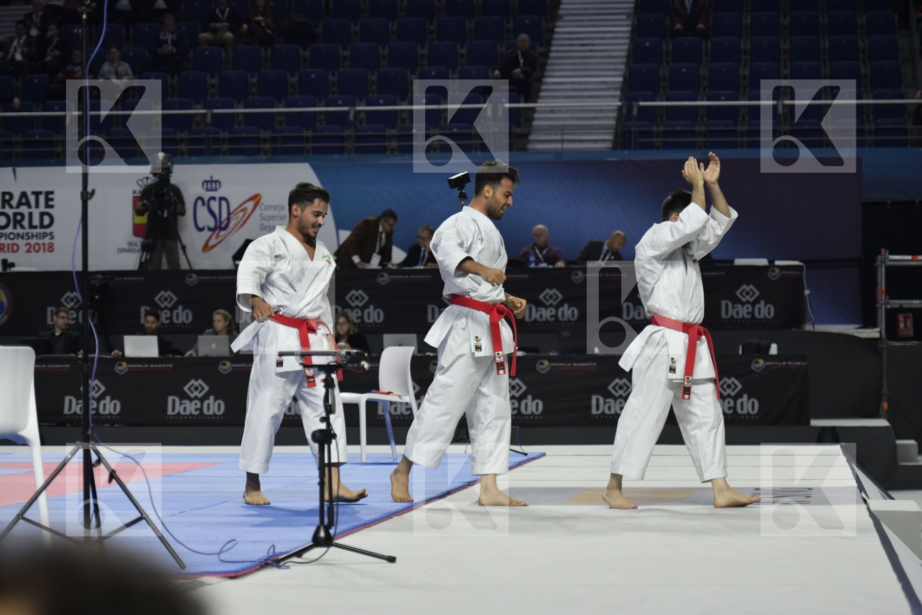 IRAN (DELIKHOUN, SHAHRJERDI, ZAND) vs TURKEY (DURAN, GOKTAS, SOFUOGLU) in Senior Team Male Kata - Bronze bout