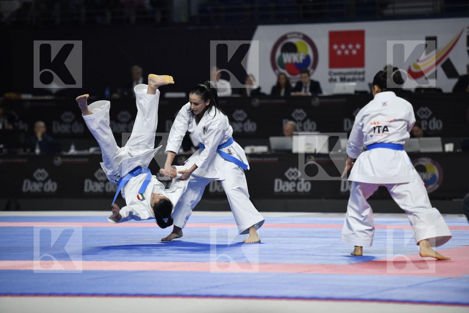 SERBIA (DJURDJEVIC, MATICKI, PIPERIN) vs ITALY (BATTAGLIA, D'ONOFRIO, PEZZETTI) in Senior Team Female Kata - Bronze bout