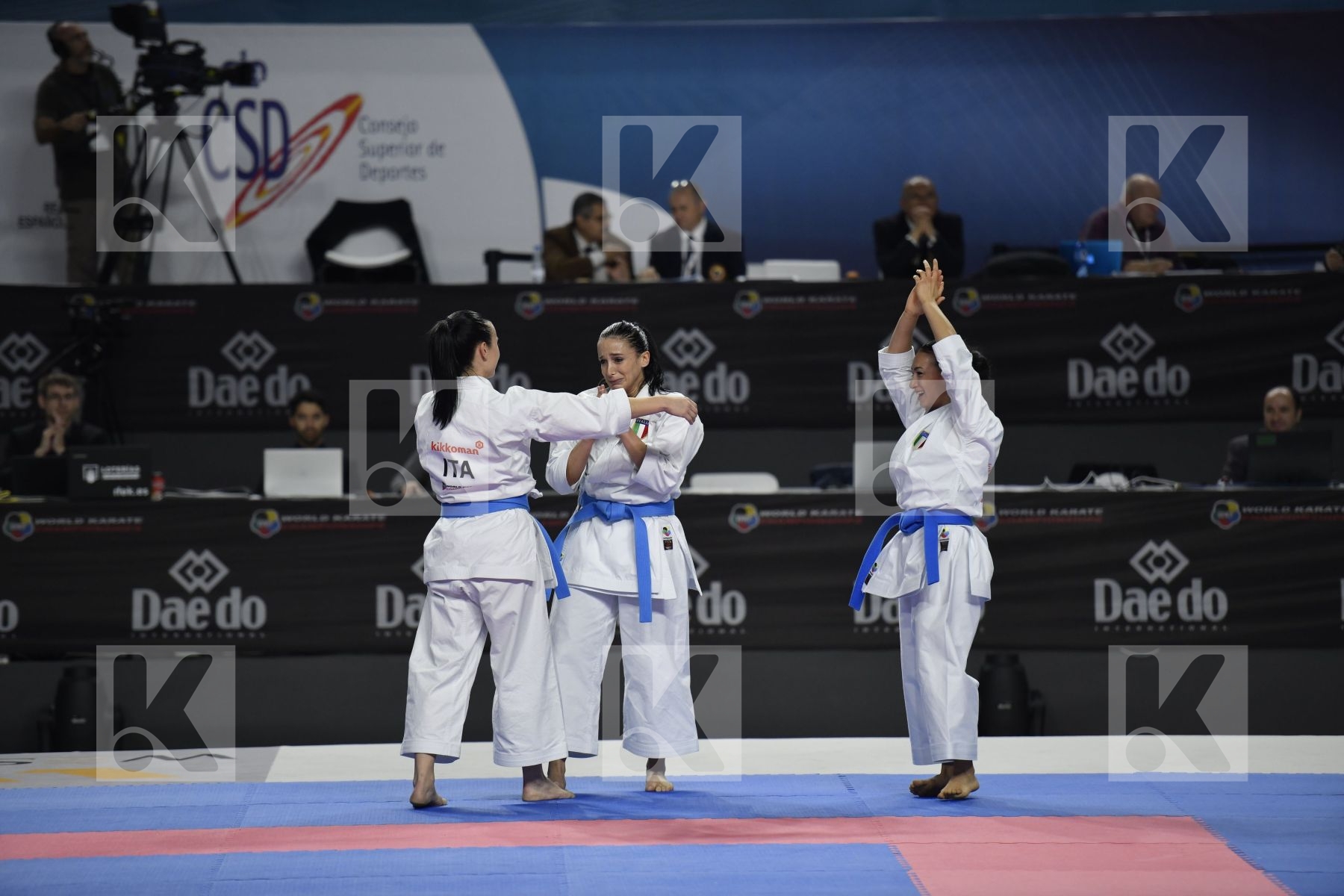 SERBIA (DJURDJEVIC, MATICKI, PIPERIN) vs ITALY (BATTAGLIA, D'ONOFRIO, PEZZETTI) in Senior Team Female Kata - Bronze bout