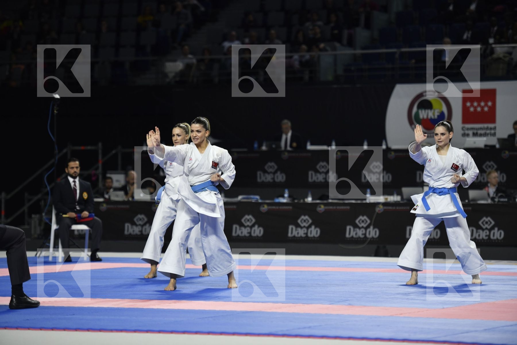 RUSSIAN FEDERATION (KOTLYAROVA, TROITSKAYA, ZOTOVA) vs TURKEY (ELTEMUR, KUSMUS, SOFUOGLU) in Senior Team Female Kata - Bronze bout