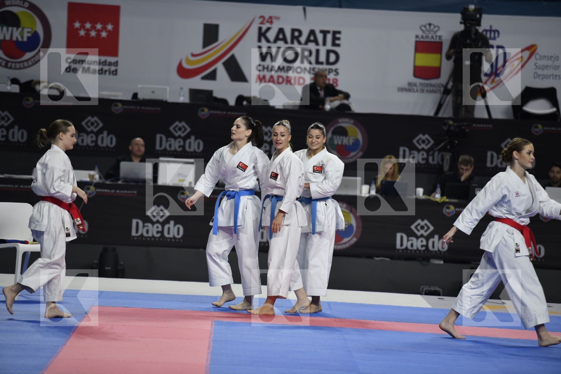 RUSSIAN FEDERATION (KOTLYAROVA, TROITSKAYA, ZOTOVA) vs TURKEY (ELTEMUR, KUSMUS, SOFUOGLU) in Senior Team Female Kata - Bronze bout