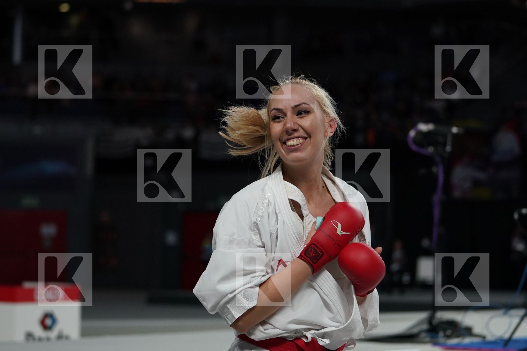 ELENI CHATZILIADOU (GREECE) vs AYUMI UEKUSA (JAPAN) in Senior Kumite 68+ Kg - Final bout