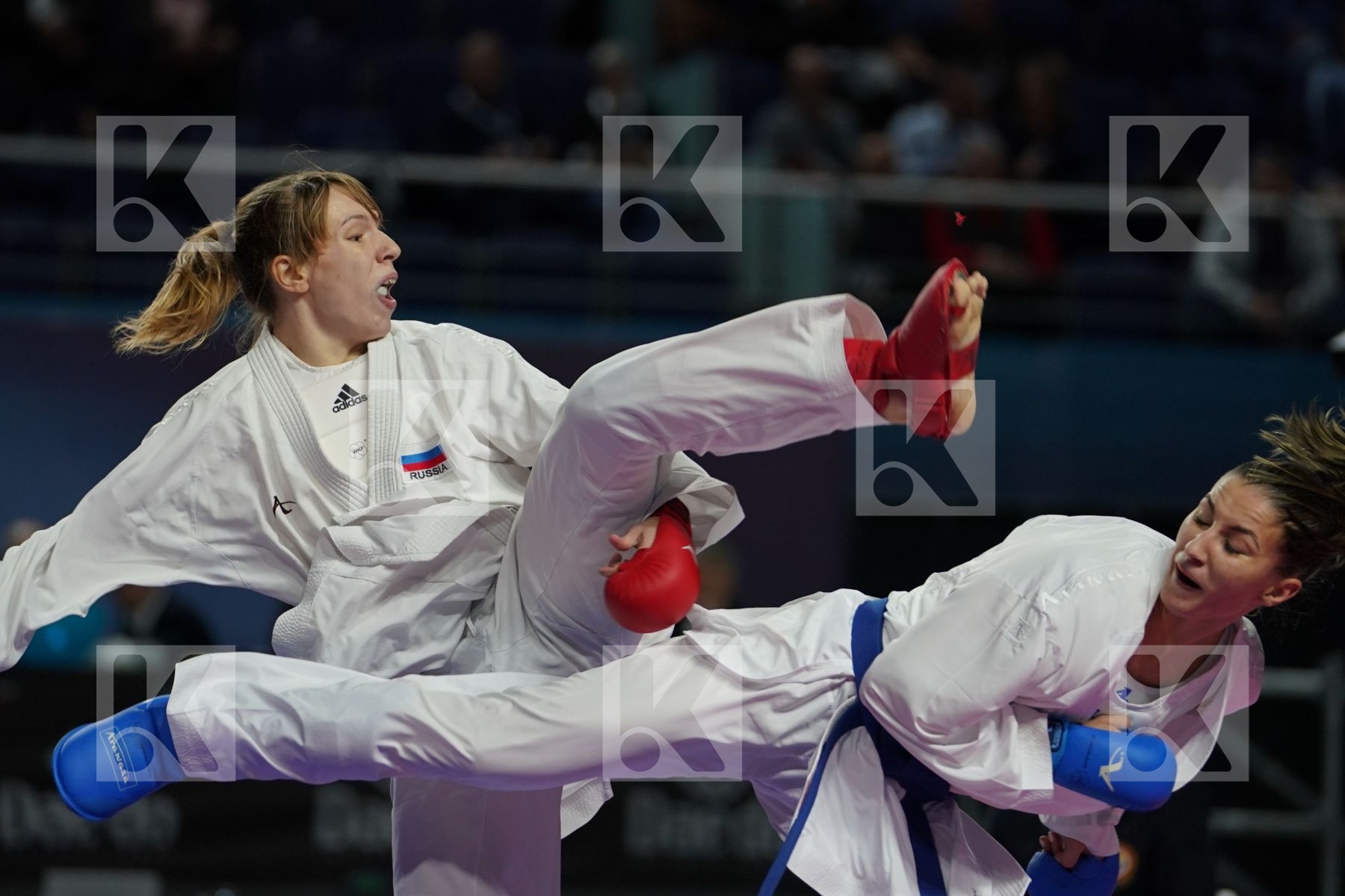 VICTORIA  ISAEVA  (RUSSIAN FEDERATION) vs IRINA ZARETSKA (AZERBAIJAN) in Senior Kumite Ð 68 Kg - Final bout