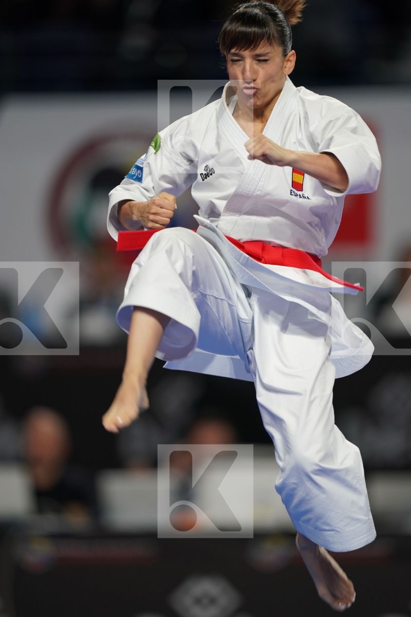SANDRA SANCHEZ JAIME (SPAIN) vs KIYOU SHIMIZU (JAPAN) in Senior Female Kata - Final bout