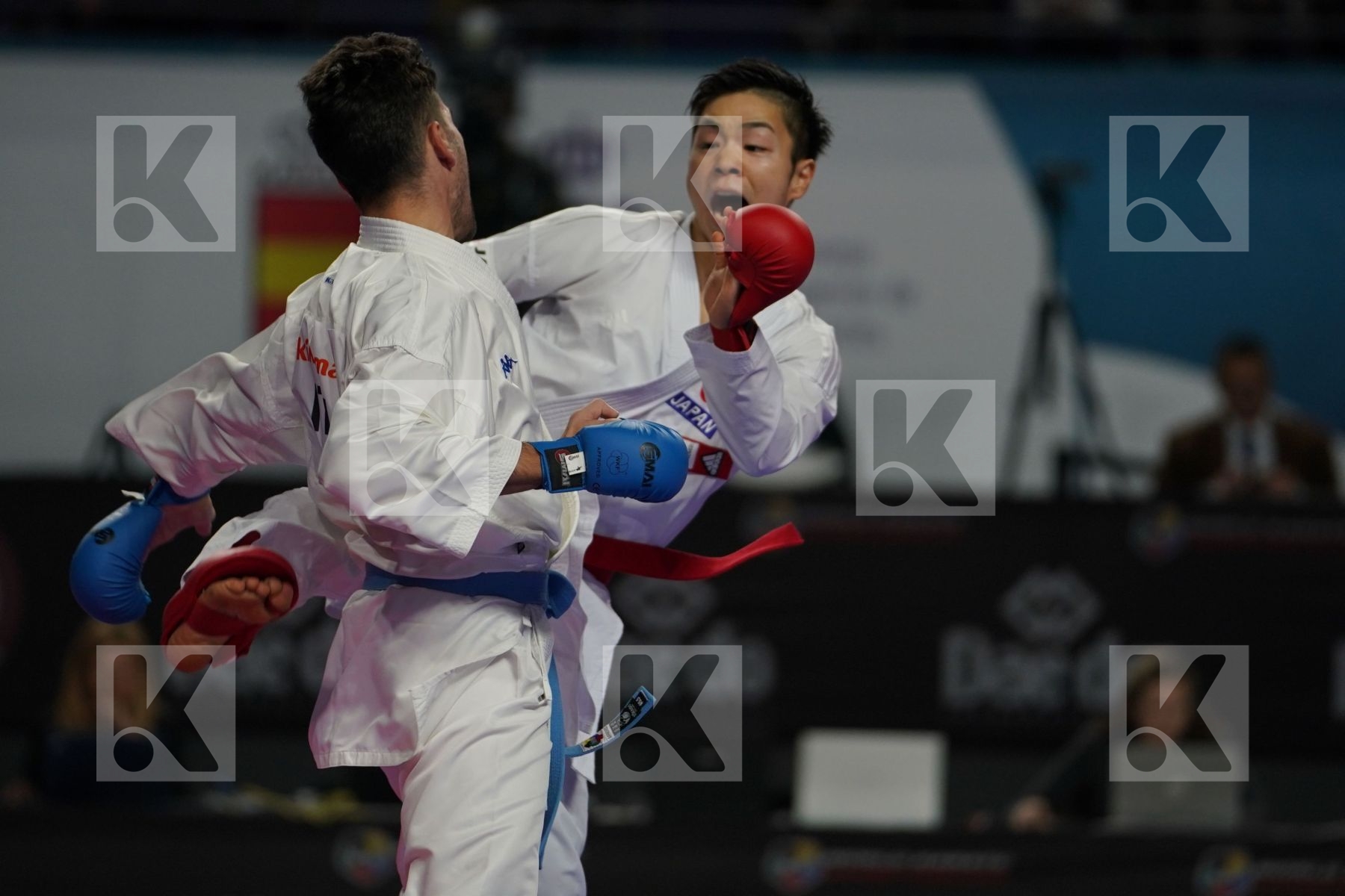 NAOTO SAGO (JAPAN) vs ANGELO CRESCENZO (ITALY) in Senior Kumite -60 Kg - Final bout