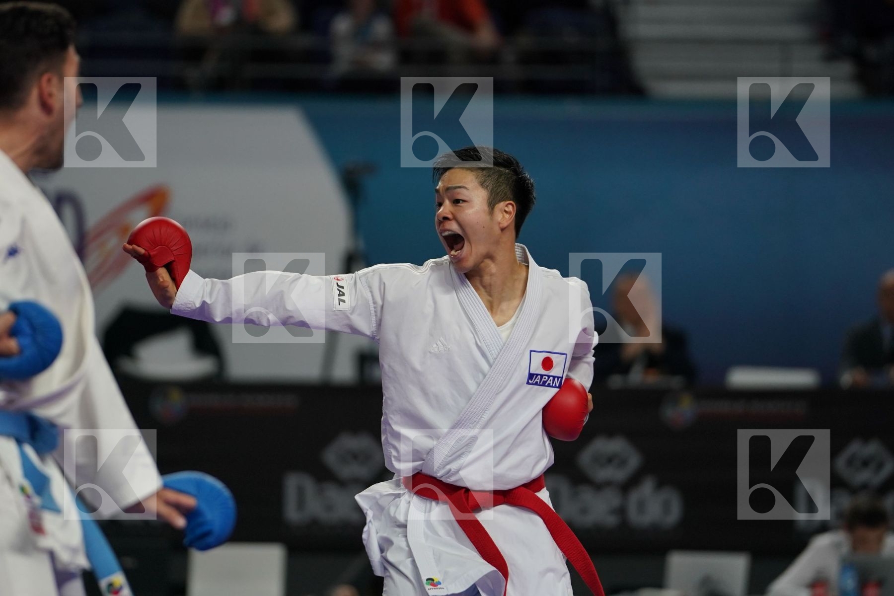 NAOTO SAGO (JAPAN) vs ANGELO CRESCENZO (ITALY) in Senior Kumite -60 Kg - Final bout