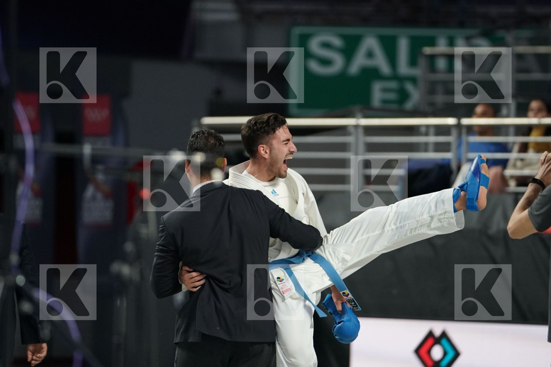 NAOTO SAGO (JAPAN) vs ANGELO CRESCENZO (ITALY) in Senior Kumite -60 Kg - Final bout