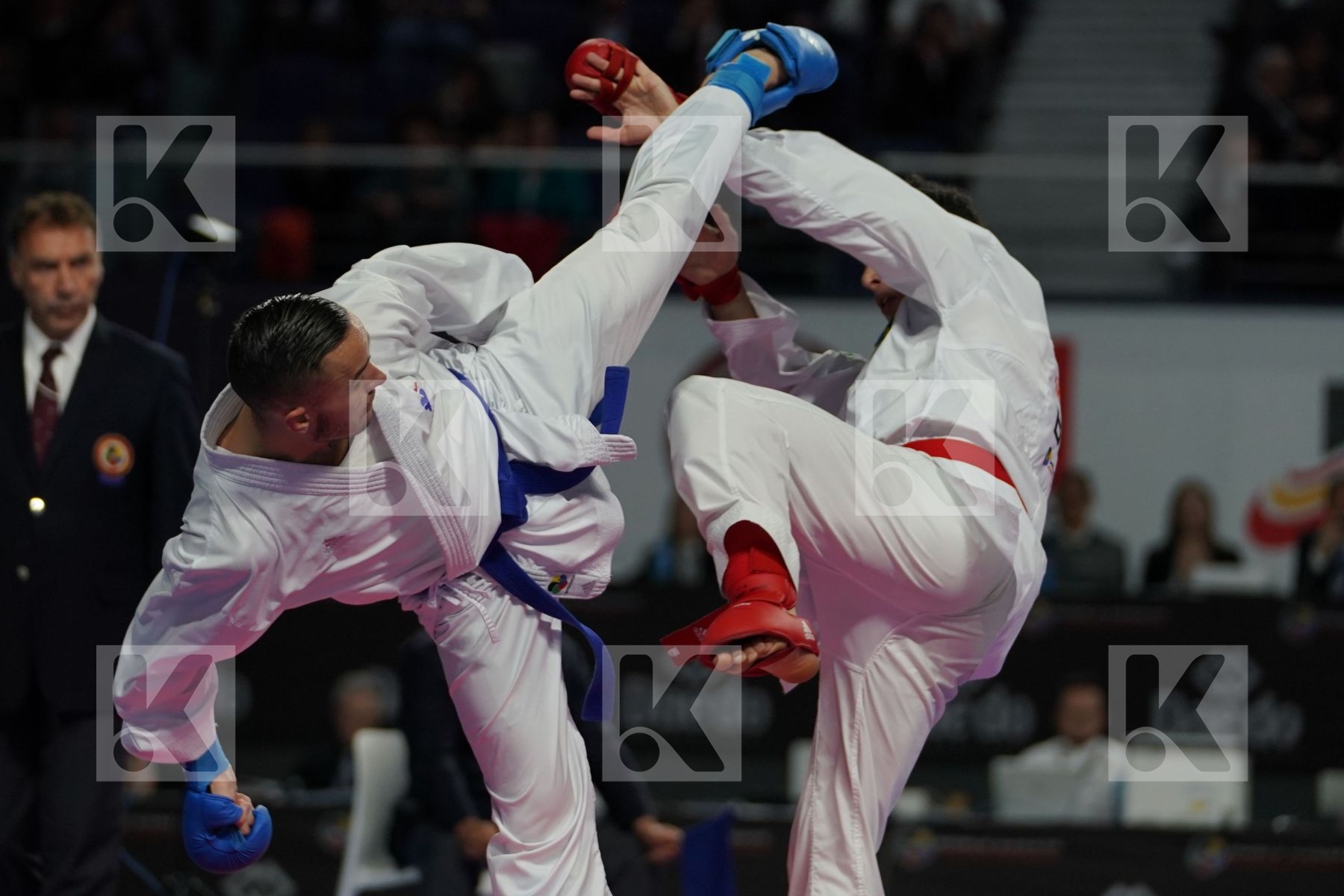 VINICIUS FIGUEIRA (BRAZIL) vs STEVEN DACOSTA (FRANCE) in Senior Kumite -67 Kg - Final bout