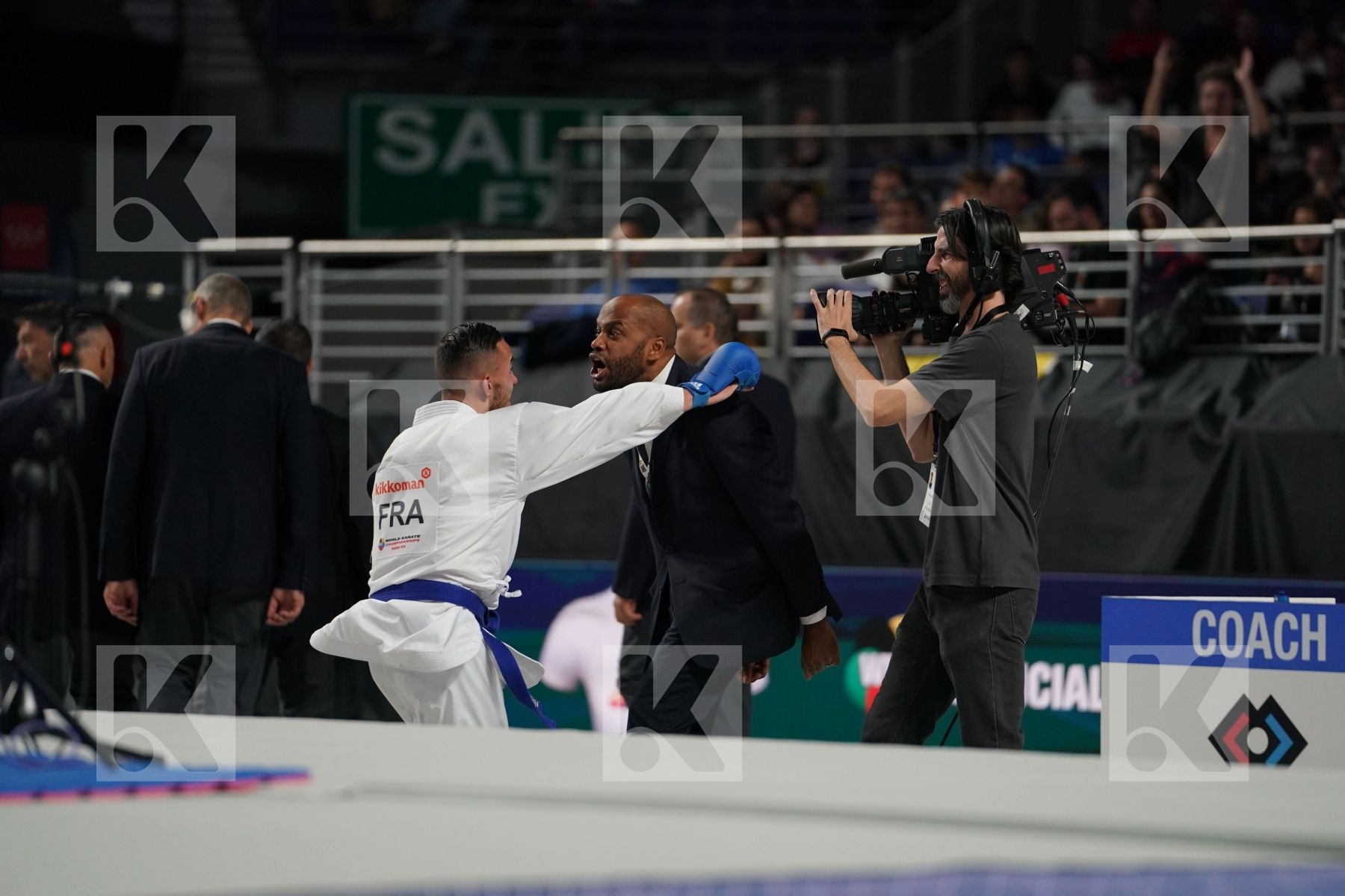 VINICIUS FIGUEIRA (BRAZIL) vs STEVEN DACOSTA (FRANCE) in Senior Kumite -67 Kg - Final bout