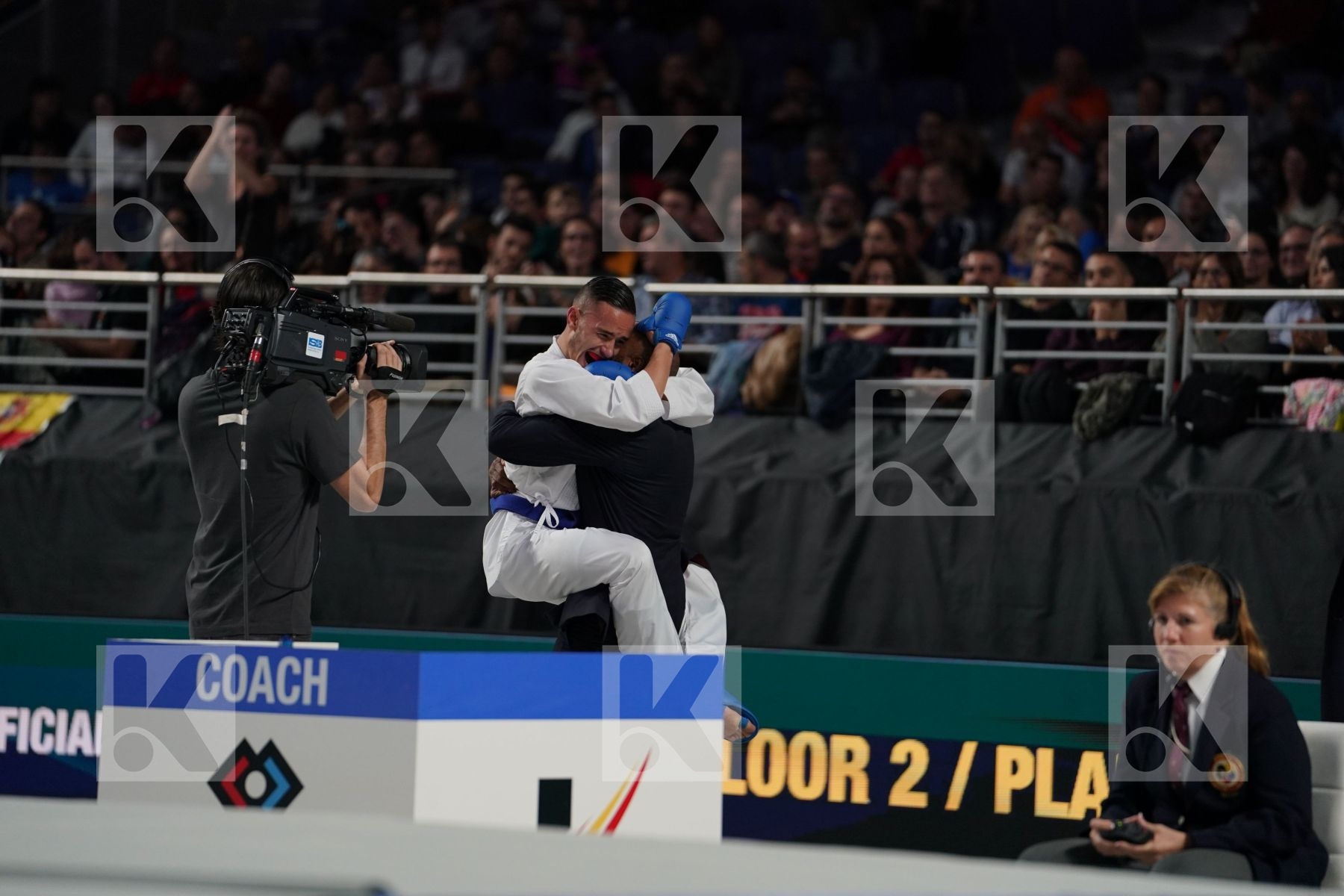 VINICIUS FIGUEIRA (BRAZIL) vs STEVEN DACOSTA (FRANCE) in Senior Kumite -67 Kg - Final bout