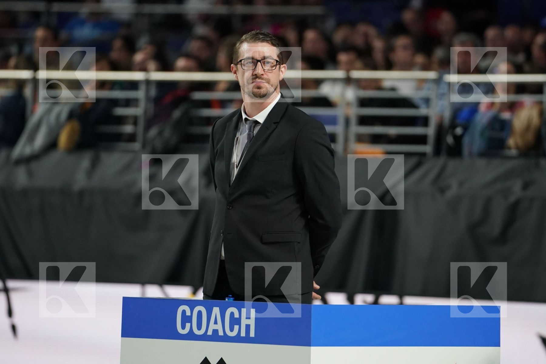Japan (KAWAMURA, SAITO, SOMEYA, UEKUSA) vs France (AVAZERI, BRITO, HEURTAULT, SIVERT) in Senior Team Female Kumite - Final bout
