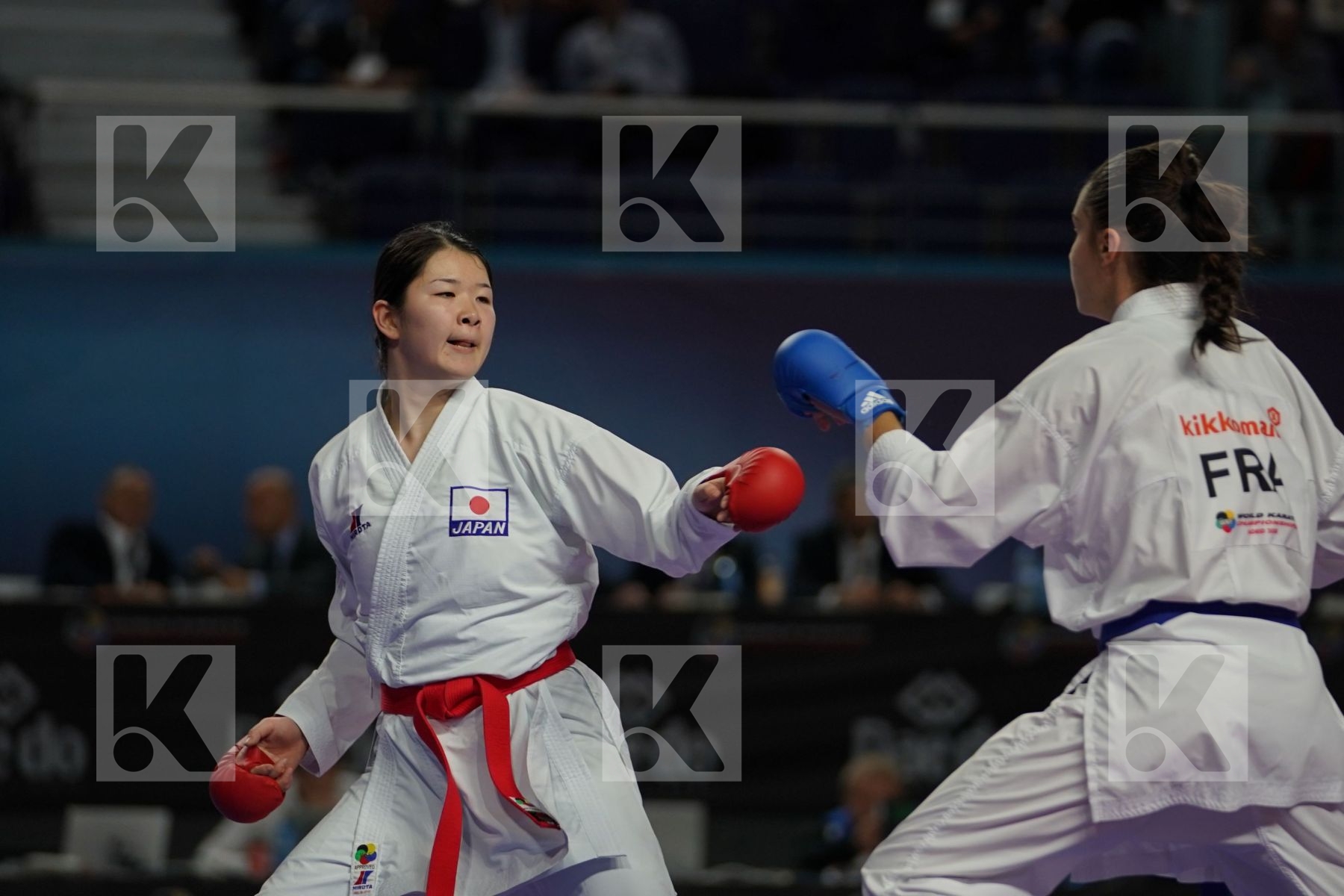 Japan (KAWAMURA, SAITO, SOMEYA, UEKUSA) vs France (AVAZERI, BRITO, HEURTAULT, SIVERT) in Senior Team Female Kumite - Final bout