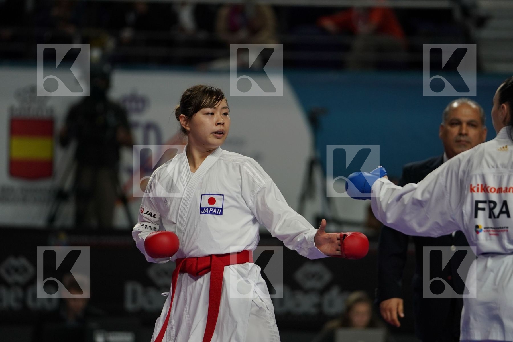 Japan (KAWAMURA, SAITO, SOMEYA, UEKUSA) vs France (AVAZERI, BRITO, HEURTAULT, SIVERT) in Senior Team Female Kumite - Final bout