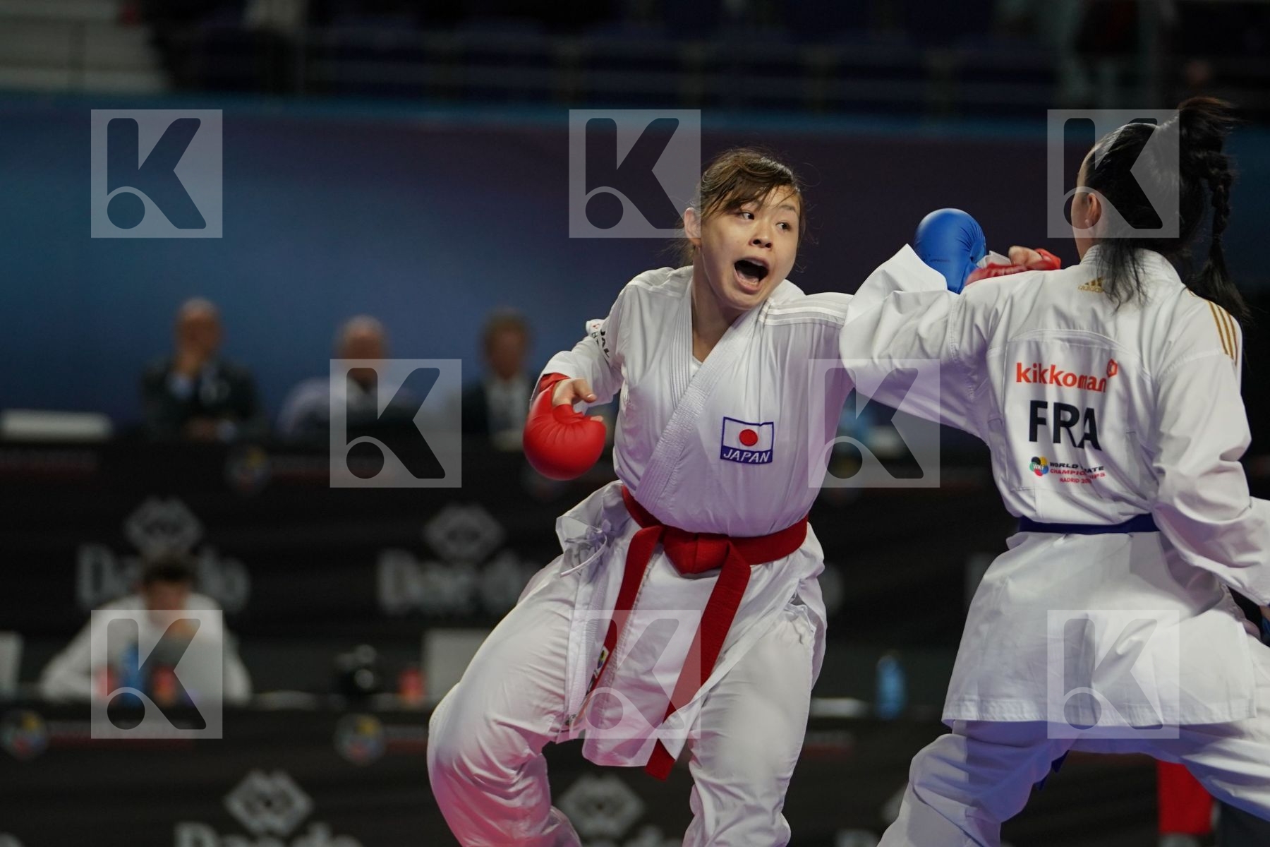 Japan (KAWAMURA, SAITO, SOMEYA, UEKUSA) vs France (AVAZERI, BRITO, HEURTAULT, SIVERT) in Senior Team Female Kumite - Final bout