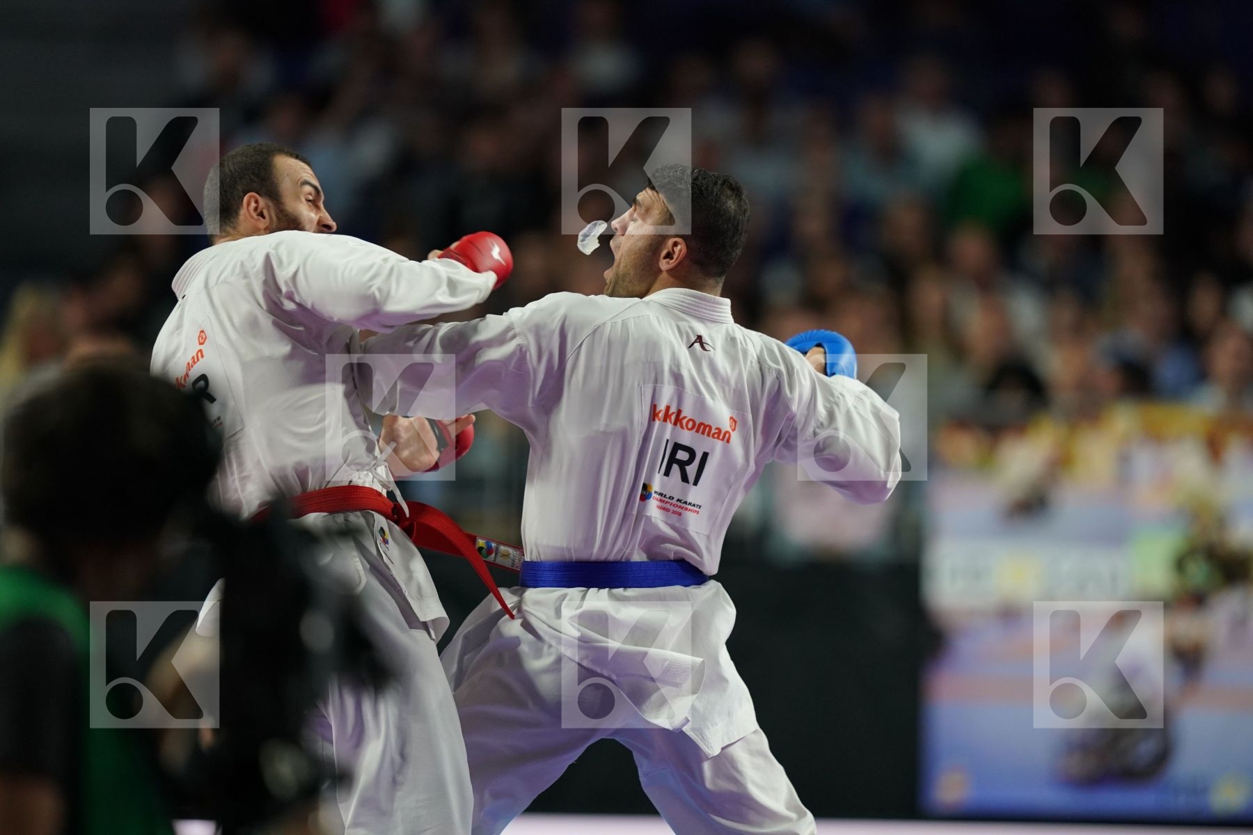 TURKEY (AKTAS, ELTEMUR, GOK, KAPTAN, OZER, UYGUR, YAMANOGLU) vs IRAN (ABAZARI, ASGARI GHONCHEH, ASIABARI, GANJZADEH, HEYDARI, KHODABAKHSHI, POORSHAB) in Senior Team Male Kumite - Final bout
