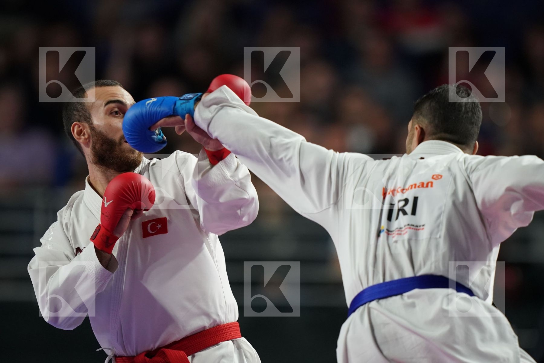 TURKEY (AKTAS, ELTEMUR, GOK, KAPTAN, OZER, UYGUR, YAMANOGLU) vs IRAN (ABAZARI, ASGARI GHONCHEH, ASIABARI, GANJZADEH, HEYDARI, KHODABAKHSHI, POORSHAB) in Senior Team Male Kumite - Final bout