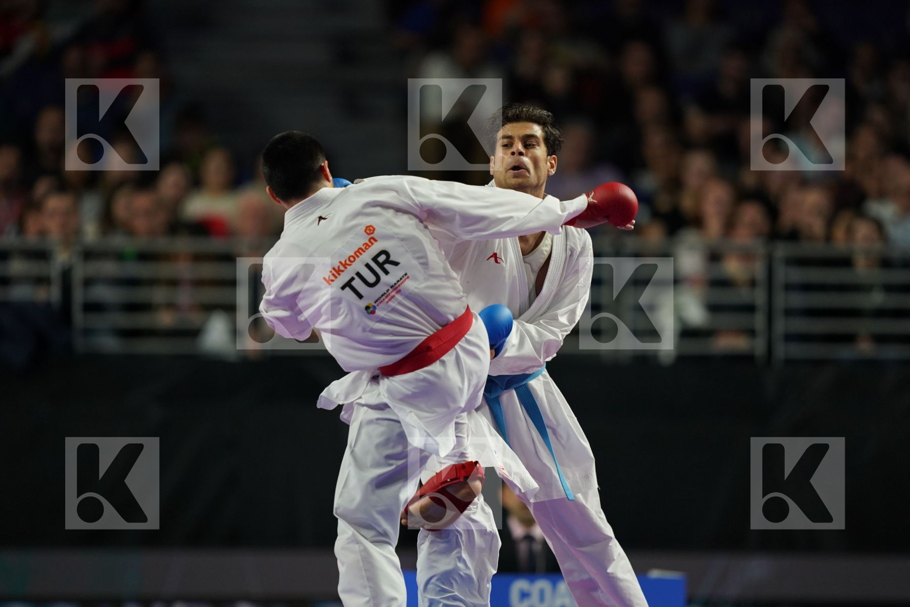 TURKEY (AKTAS, ELTEMUR, GOK, KAPTAN, OZER, UYGUR, YAMANOGLU) vs IRAN (ABAZARI, ASGARI GHONCHEH, ASIABARI, GANJZADEH, HEYDARI, KHODABAKHSHI, POORSHAB) in Senior Team Male Kumite - Final bout