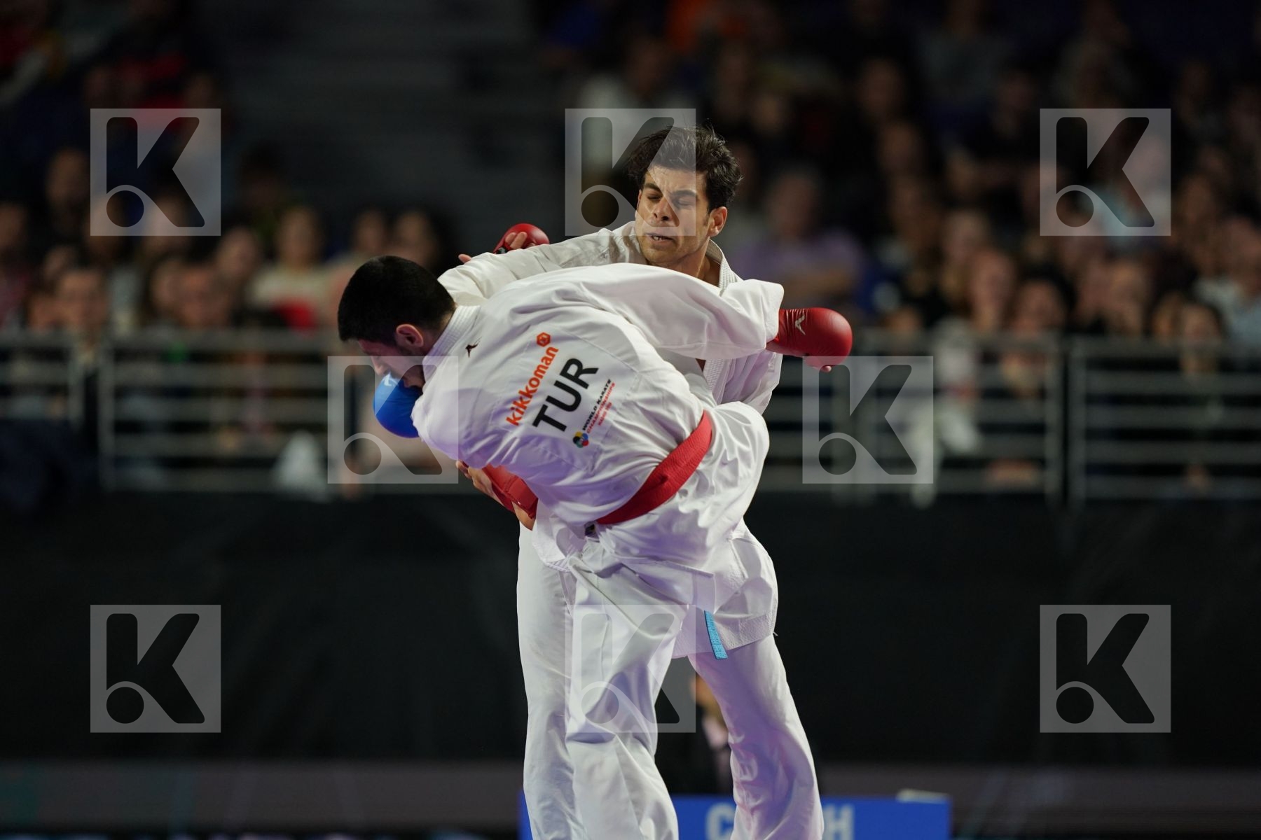 TURKEY (AKTAS, ELTEMUR, GOK, KAPTAN, OZER, UYGUR, YAMANOGLU) vs IRAN (ABAZARI, ASGARI GHONCHEH, ASIABARI, GANJZADEH, HEYDARI, KHODABAKHSHI, POORSHAB) in Senior Team Male Kumite - Final bout