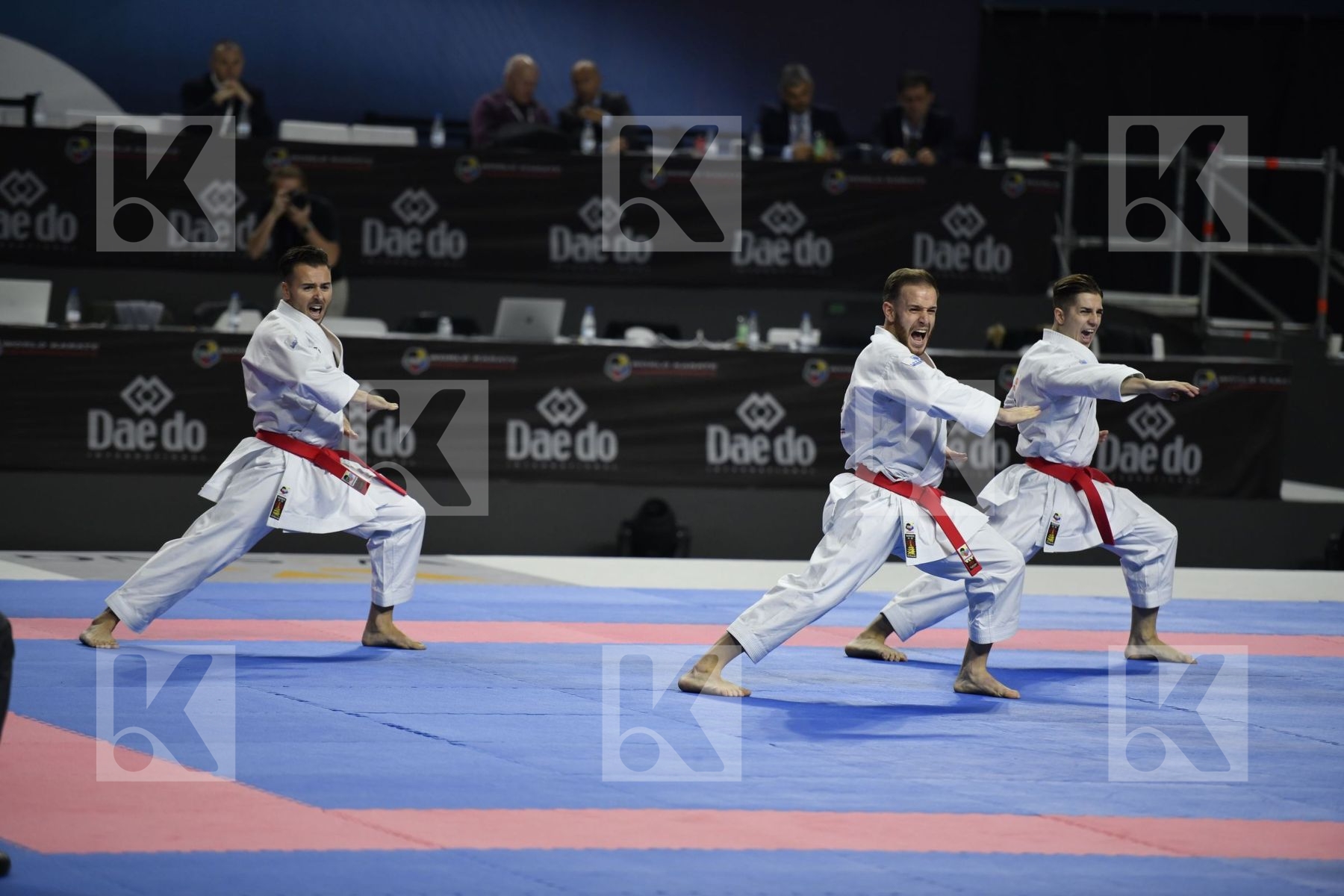 SPAIN (CARBONELL LOPEZ, GALAN LOPEZ, SALAZAR JOVER) vs JAPAN (KINJO, KIYUNA, UEMURA) in Senior Team Male Kata - Final bout