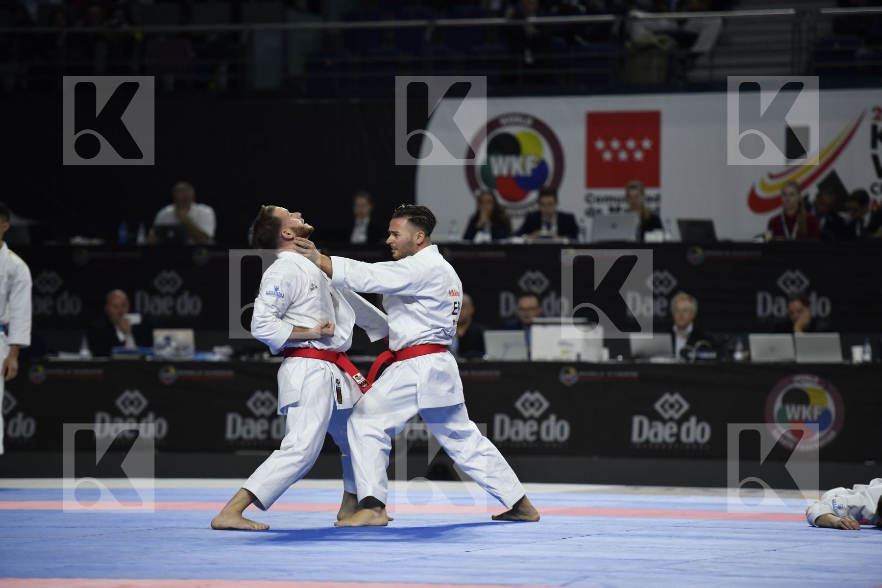 SPAIN (CARBONELL LOPEZ, GALAN LOPEZ, SALAZAR JOVER) vs JAPAN (KINJO, KIYUNA, UEMURA) in Senior Team Male Kata - Final bout