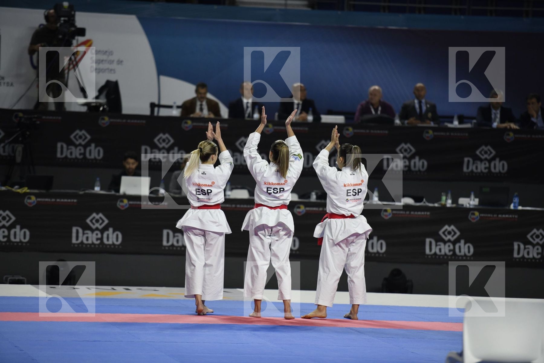 SPAIN (GARCIA LOZANO, RODRIGUEZ ENCABO, ROY RUBIO) vs JAPAN (ISHIBASHI, MUGIYAMA, TAIRA) in Senior Team Female Kata - Final bout
