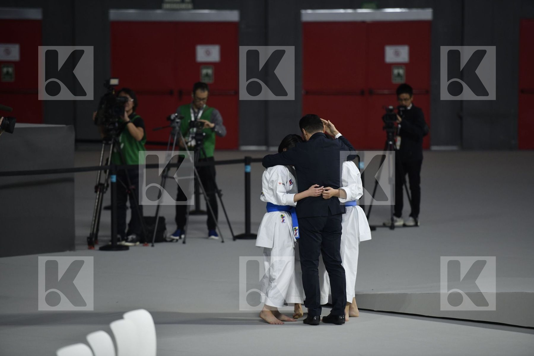 SPAIN (GARCIA LOZANO, RODRIGUEZ ENCABO, ROY RUBIO) vs JAPAN (ISHIBASHI, MUGIYAMA, TAIRA) in Senior Team Female Kata - Final bout
