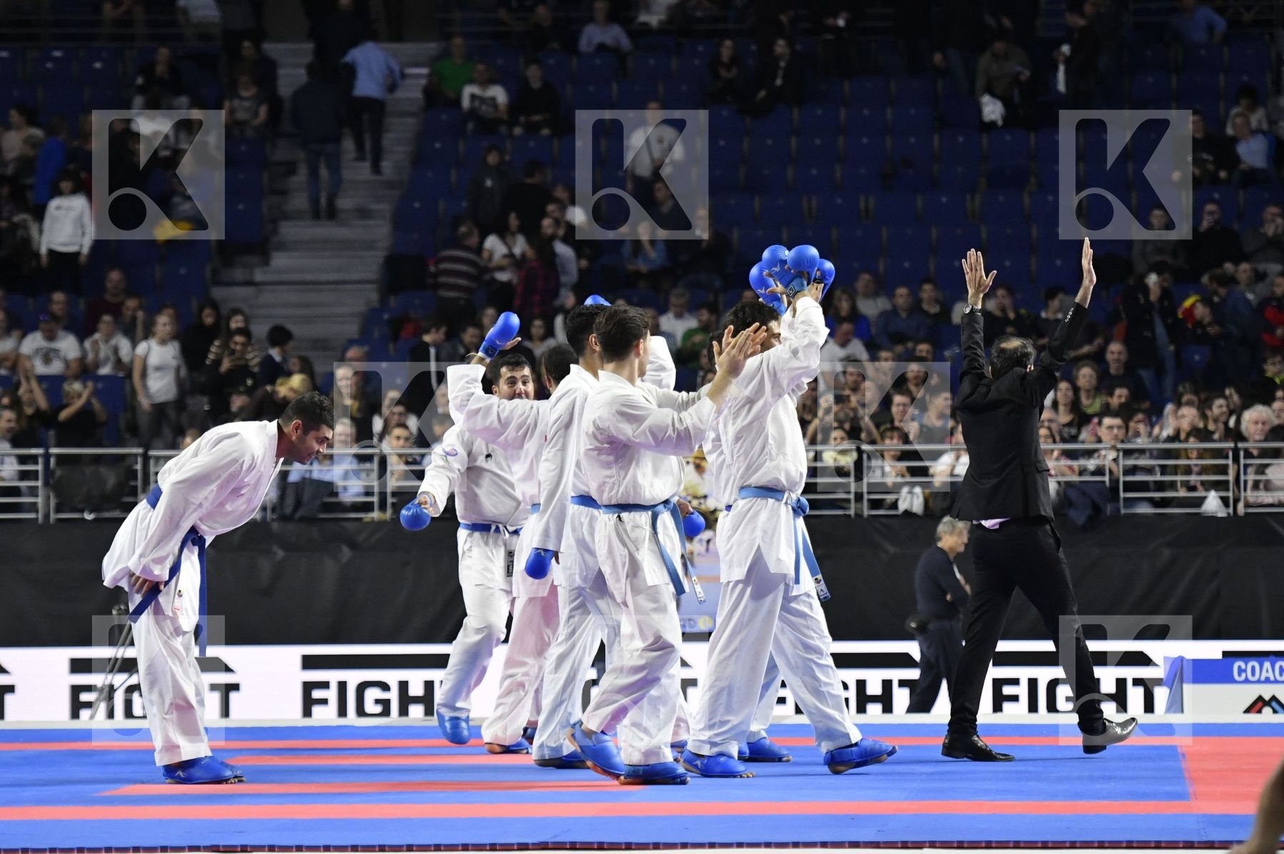 TURKEY (AKTAS, ELTEMUR, GOK, KAPTAN, OZER, UYGUR, YAMANOGLU) vs IRAN (ABAZARI, ASGARI GHONCHEH, ASIABARI, GANJZADEH, HEYDARI, KHODABAKHSHI, POORSHAB) in Senior Team Male Kumite - Final bout