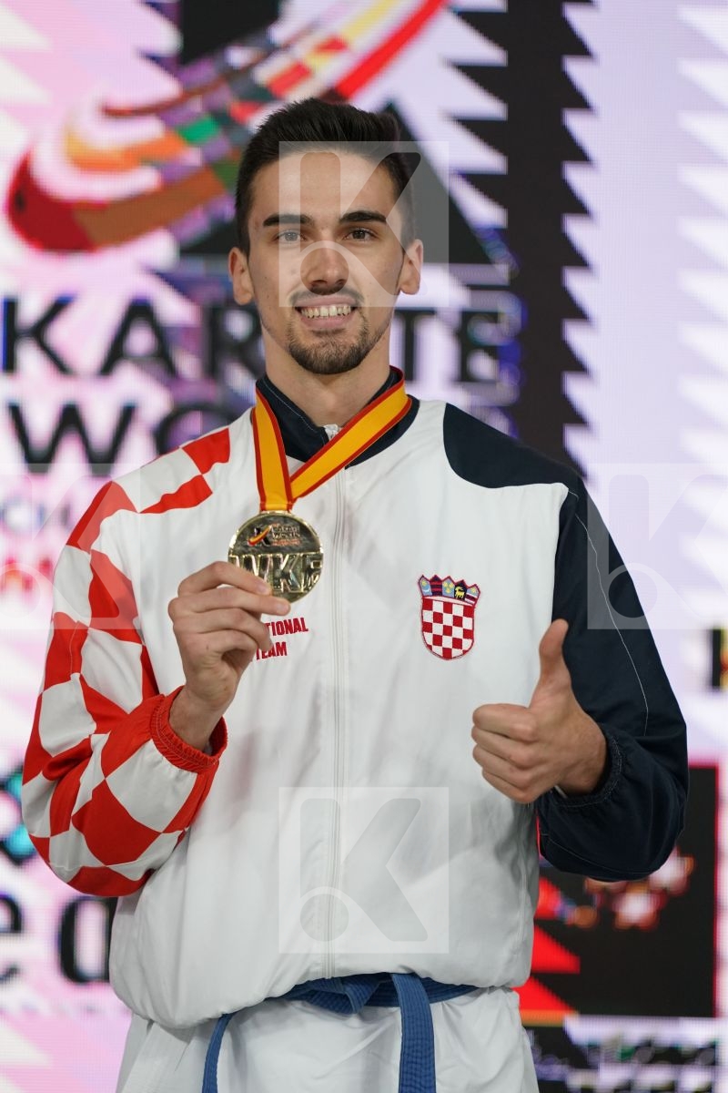 IVAN KVESIC (CROATIA) in Senior Kumite Ð 84 Kg - Podium ceremony