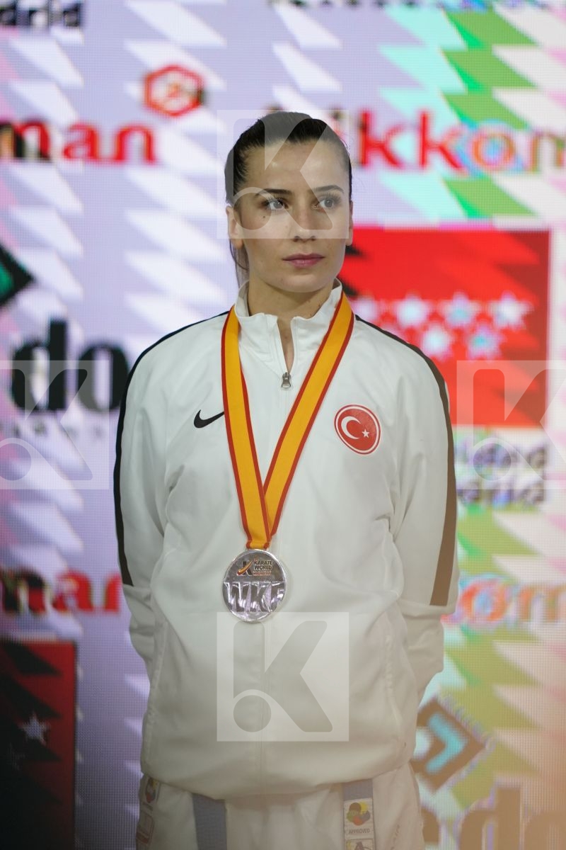 SERAP OZCELIK ARAPOGLU (TURKEY) in Senior Kumite -50 Kg - Podium ceremony