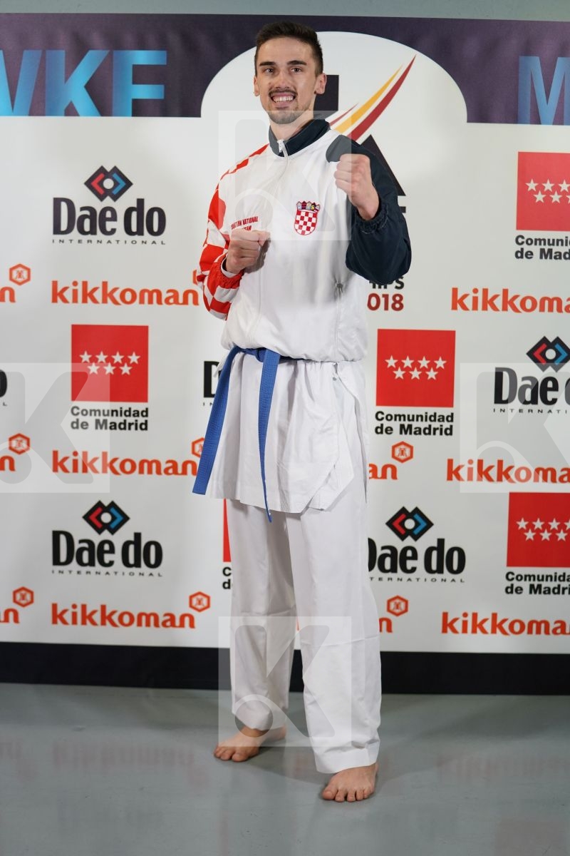IVAN KVESIC (CROATIA) in Senior Kumite Ð 68 Kg - Qualification