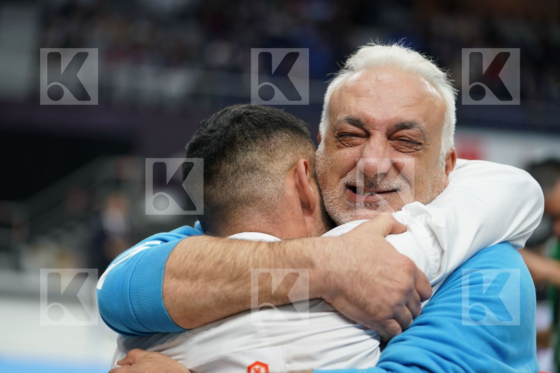 LUIGI BUSA (ITALY) and coach in Senior Kumite Ð 75 Kg - Qualification